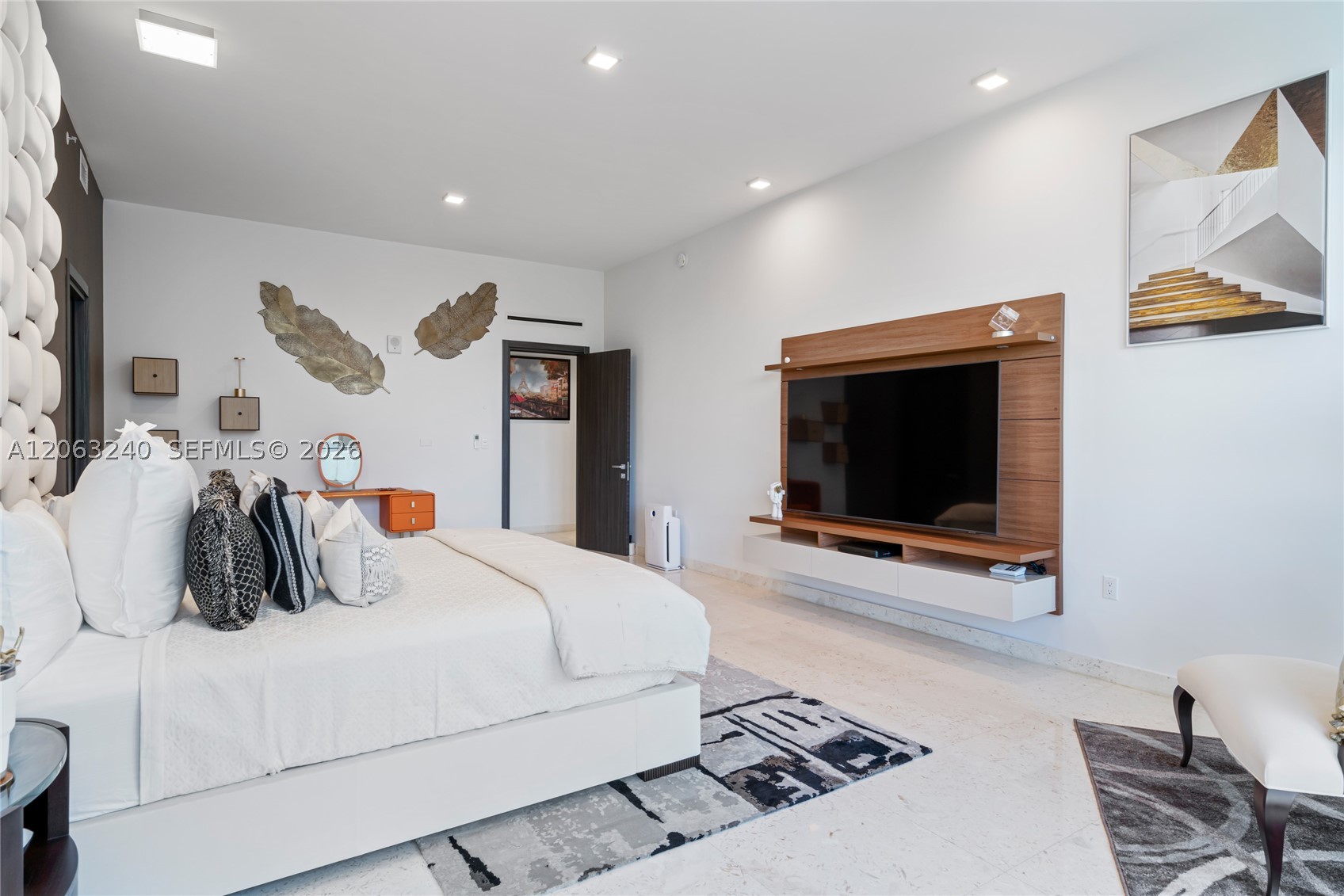 3581 E Glencoe St #505, Miami FL 33133
