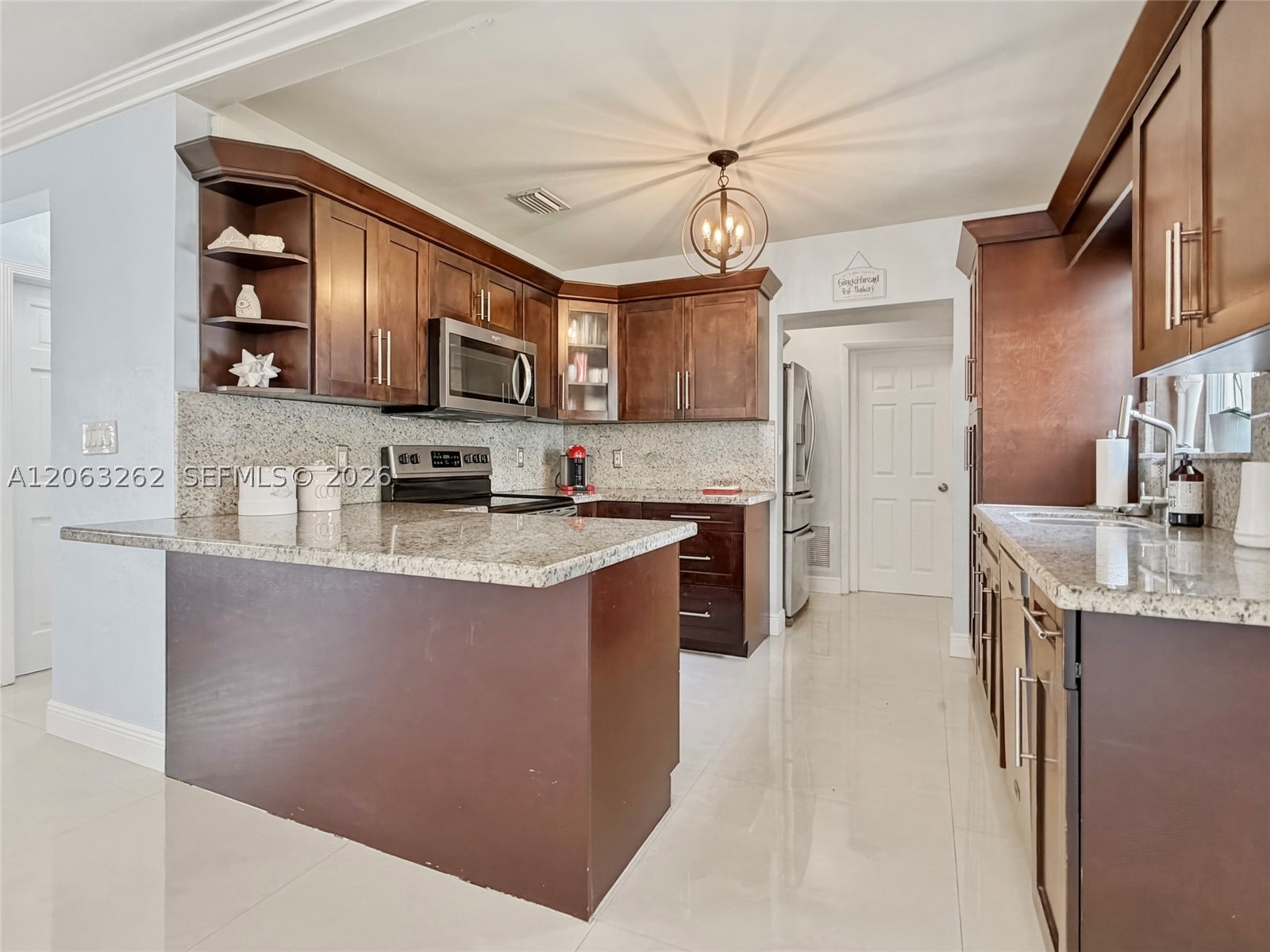 8625 SW 42nd St, Miami FL 33155