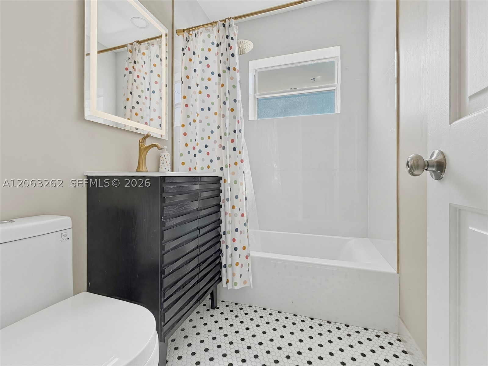 8625 SW 42nd St, Miami FL 33155