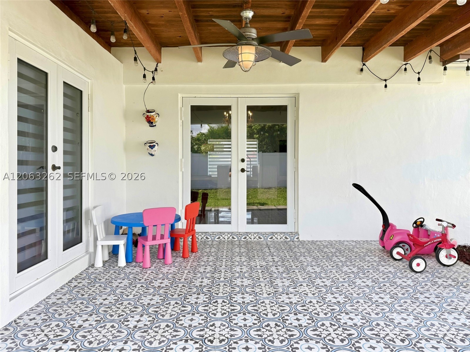 8625 SW 42nd St, Miami FL 33155