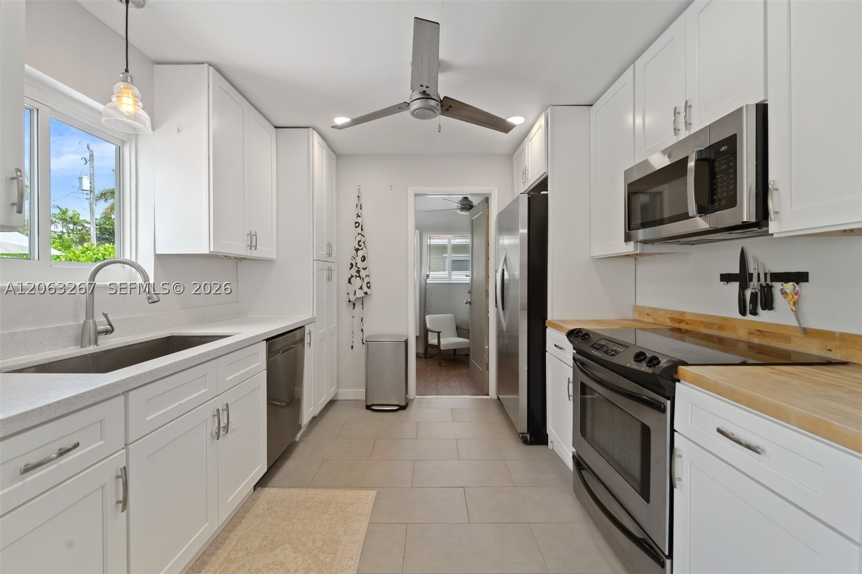 1433 NE 17th Way, Fort Lauderdale FL 33304