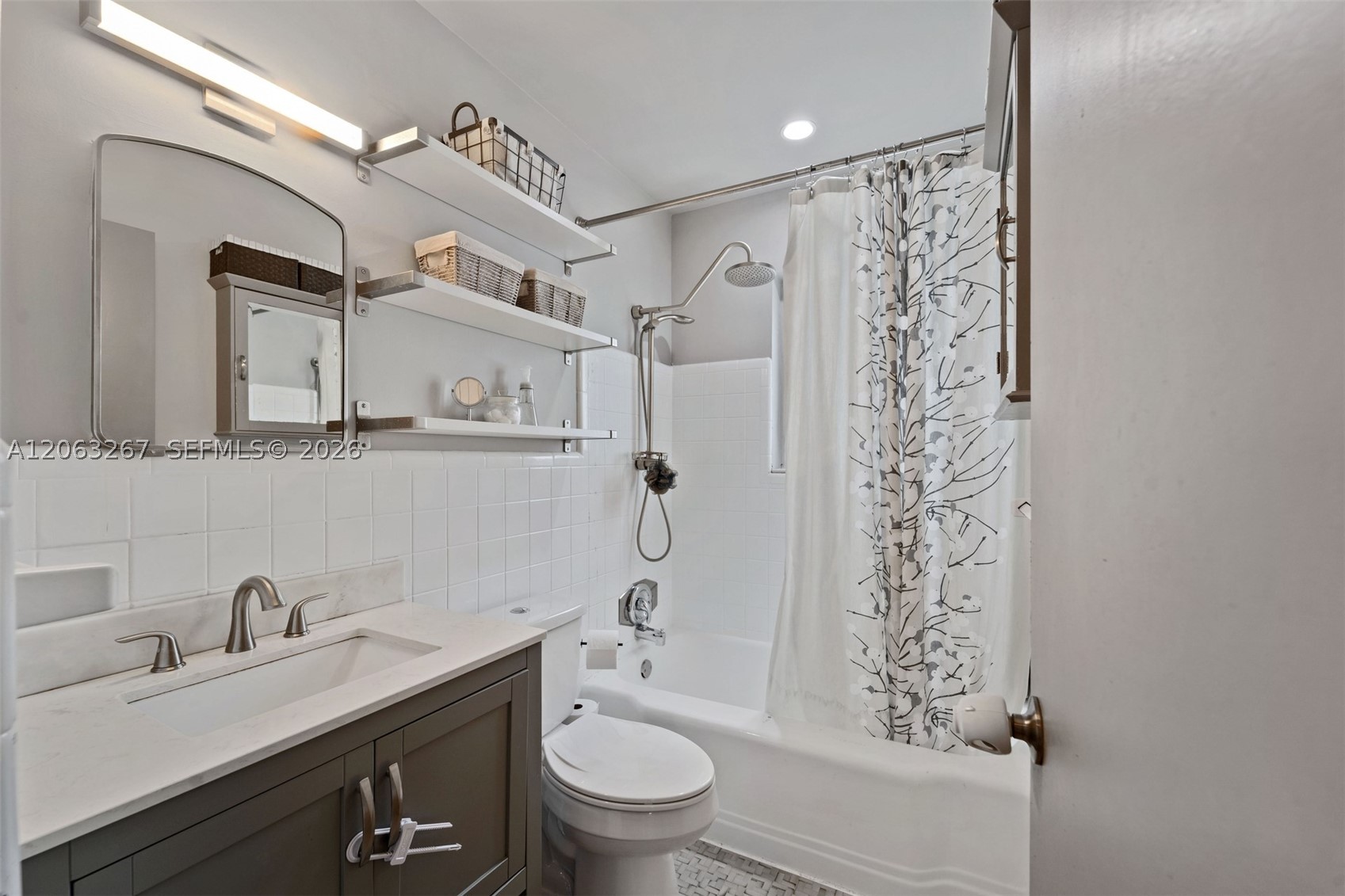 1433 NE 17th Way, Fort Lauderdale FL 33304