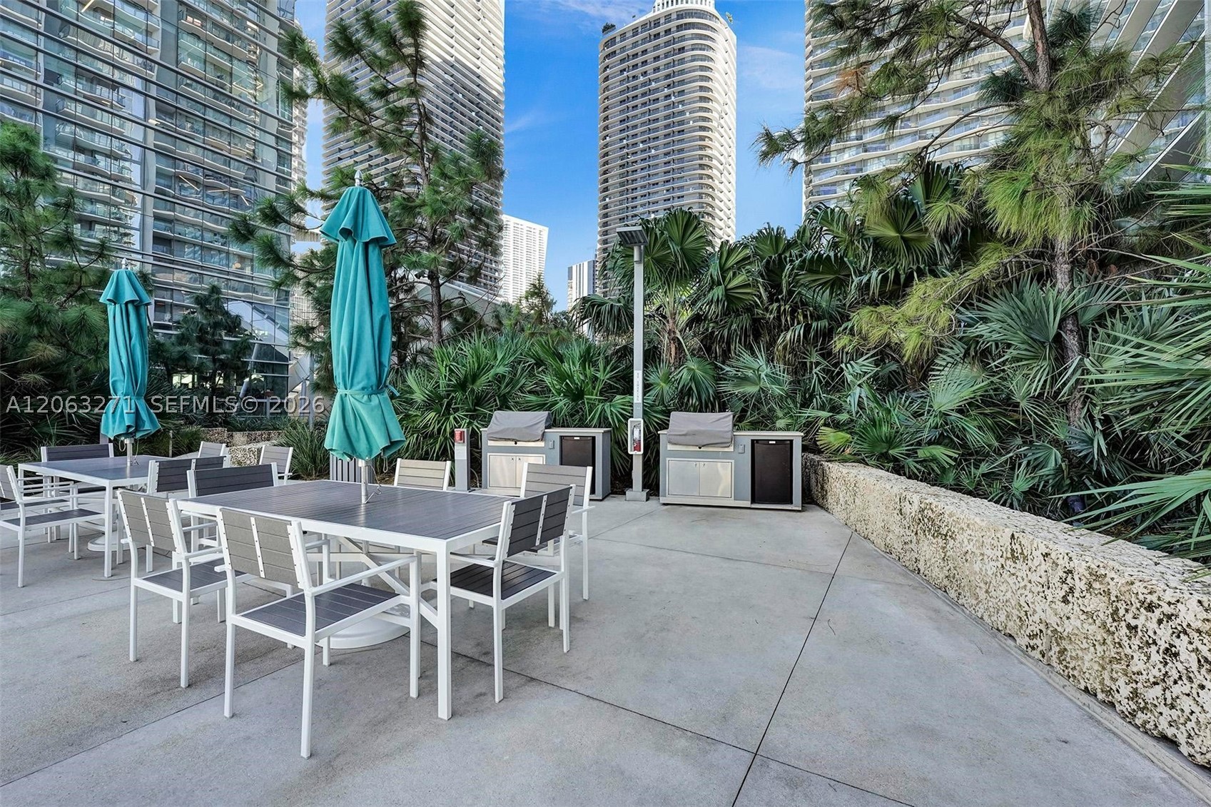 88 SW 7th St #2106, Miami FL 33130
