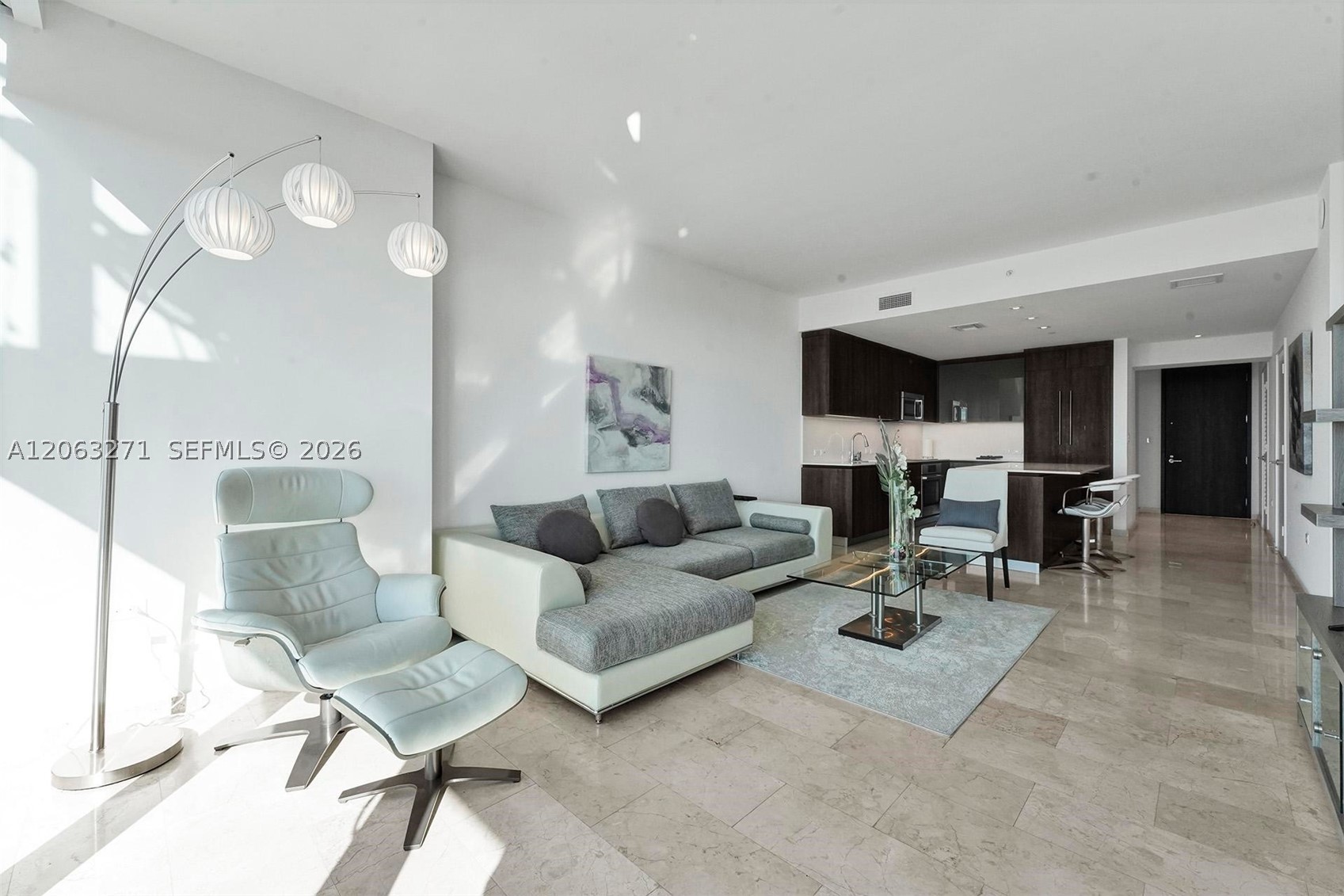 88 SW 7th St #2106, Miami FL 33130