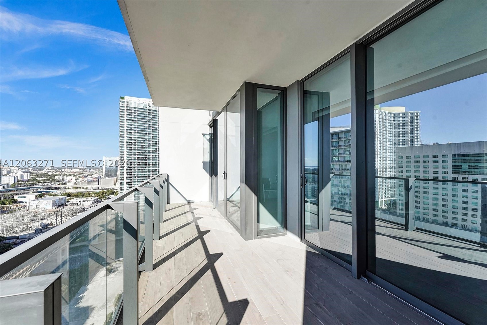 88 SW 7th St #2106, Miami FL 33130