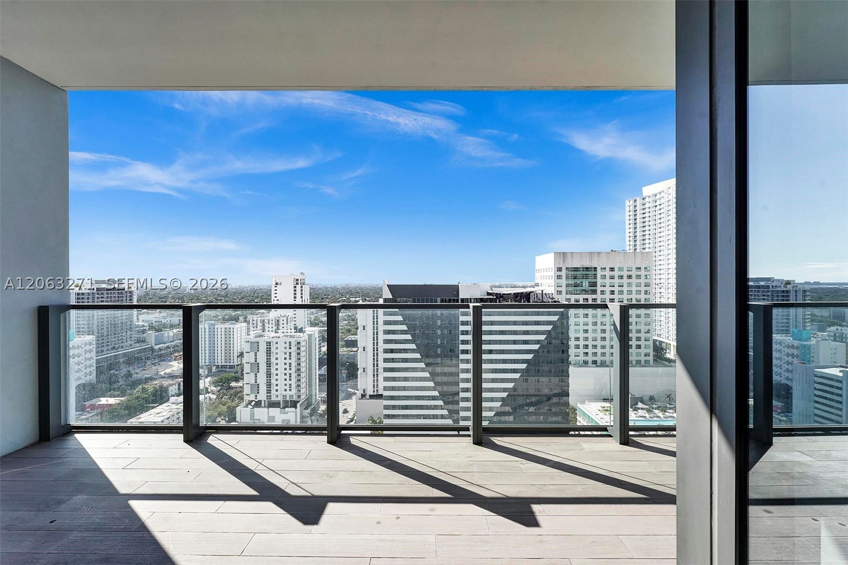 88 SW 7th St #2106, Miami FL 33130