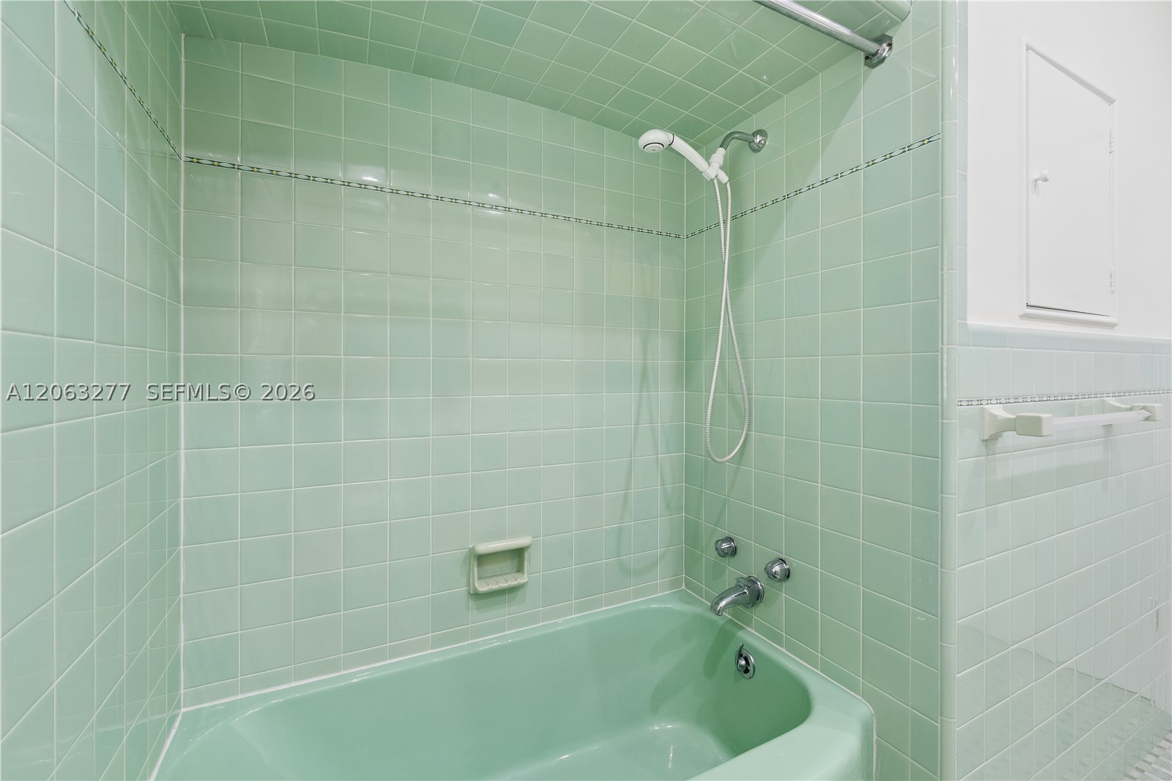 2514 E Granada Blvd #n/a, Coral Gables FL 33134