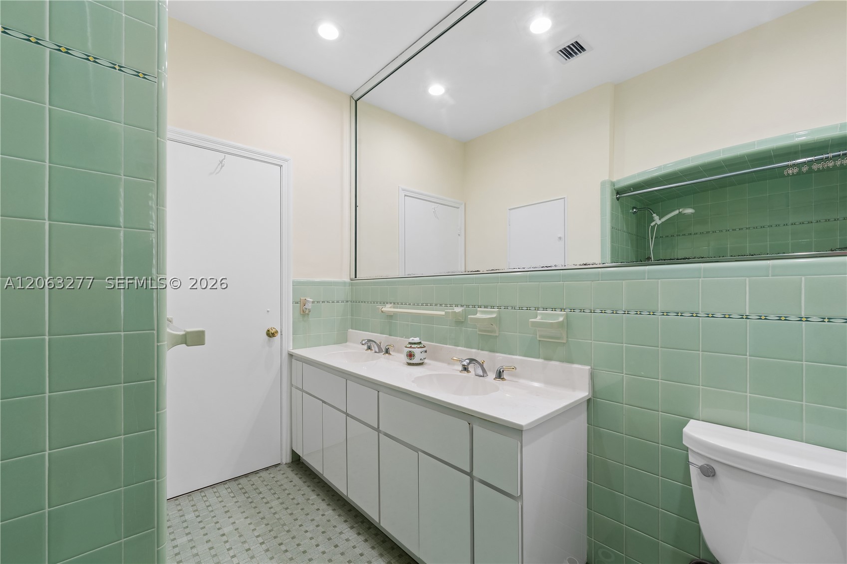 2514 E Granada Blvd #n/a, Coral Gables FL 33134