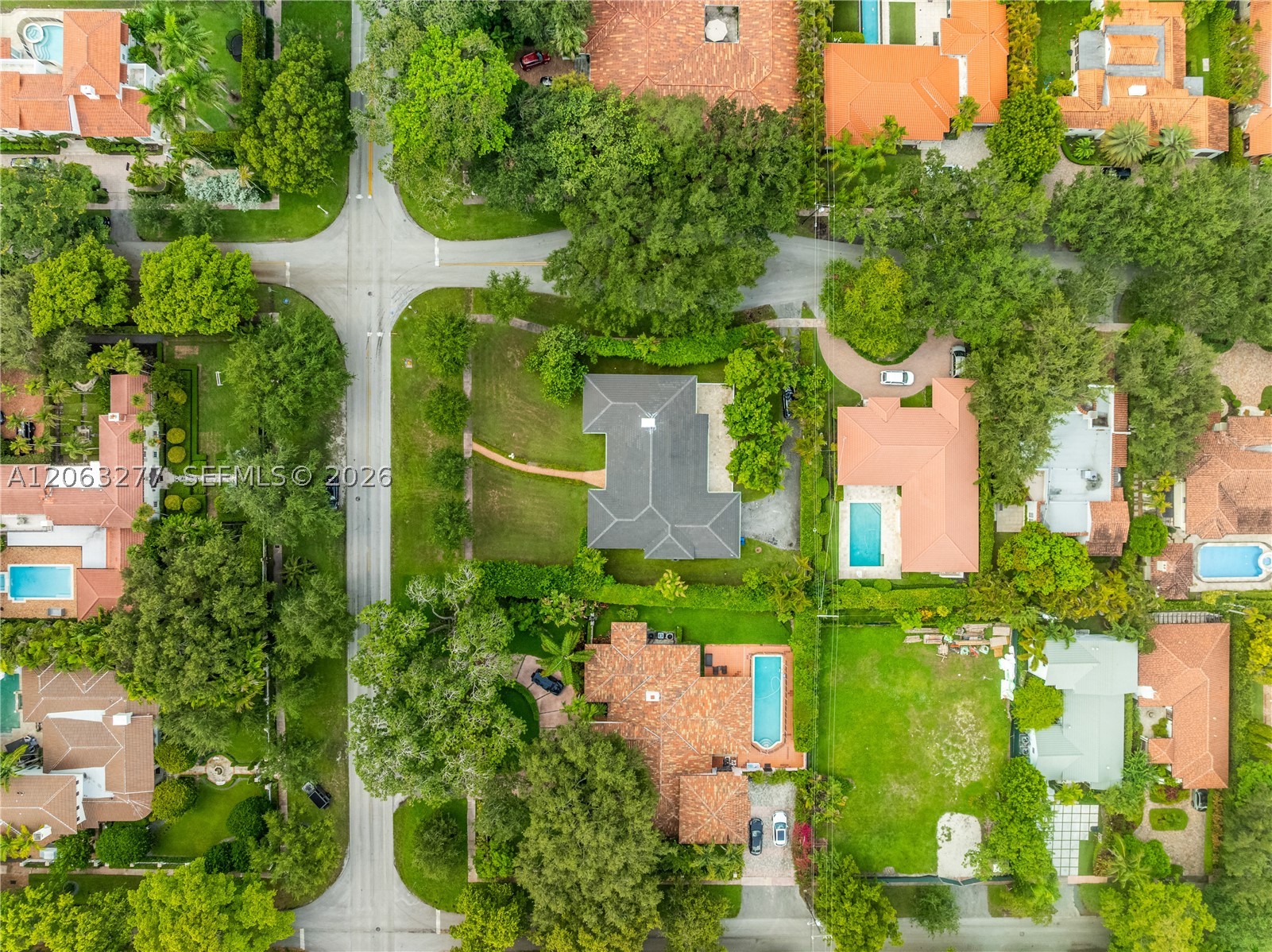 2514 E Granada Blvd #n/a, Coral Gables FL 33134