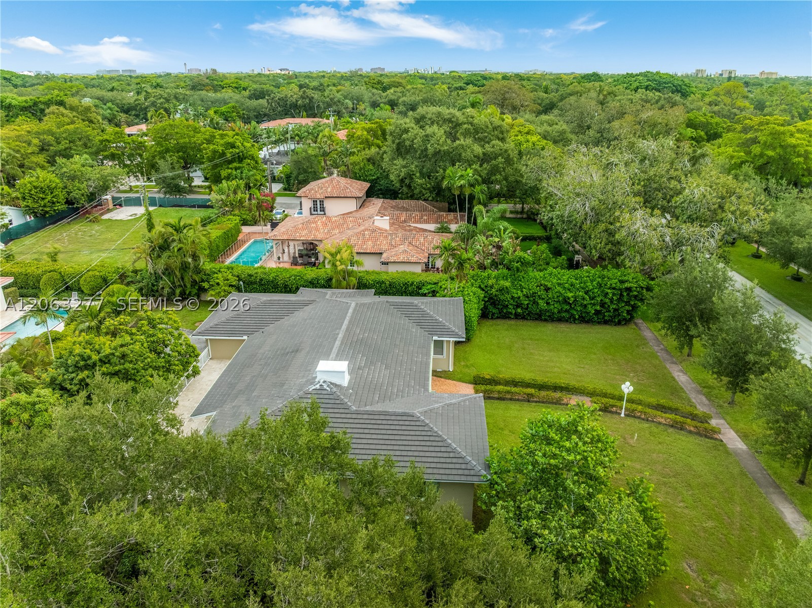2514 E Granada Blvd #n/a, Coral Gables FL 33134