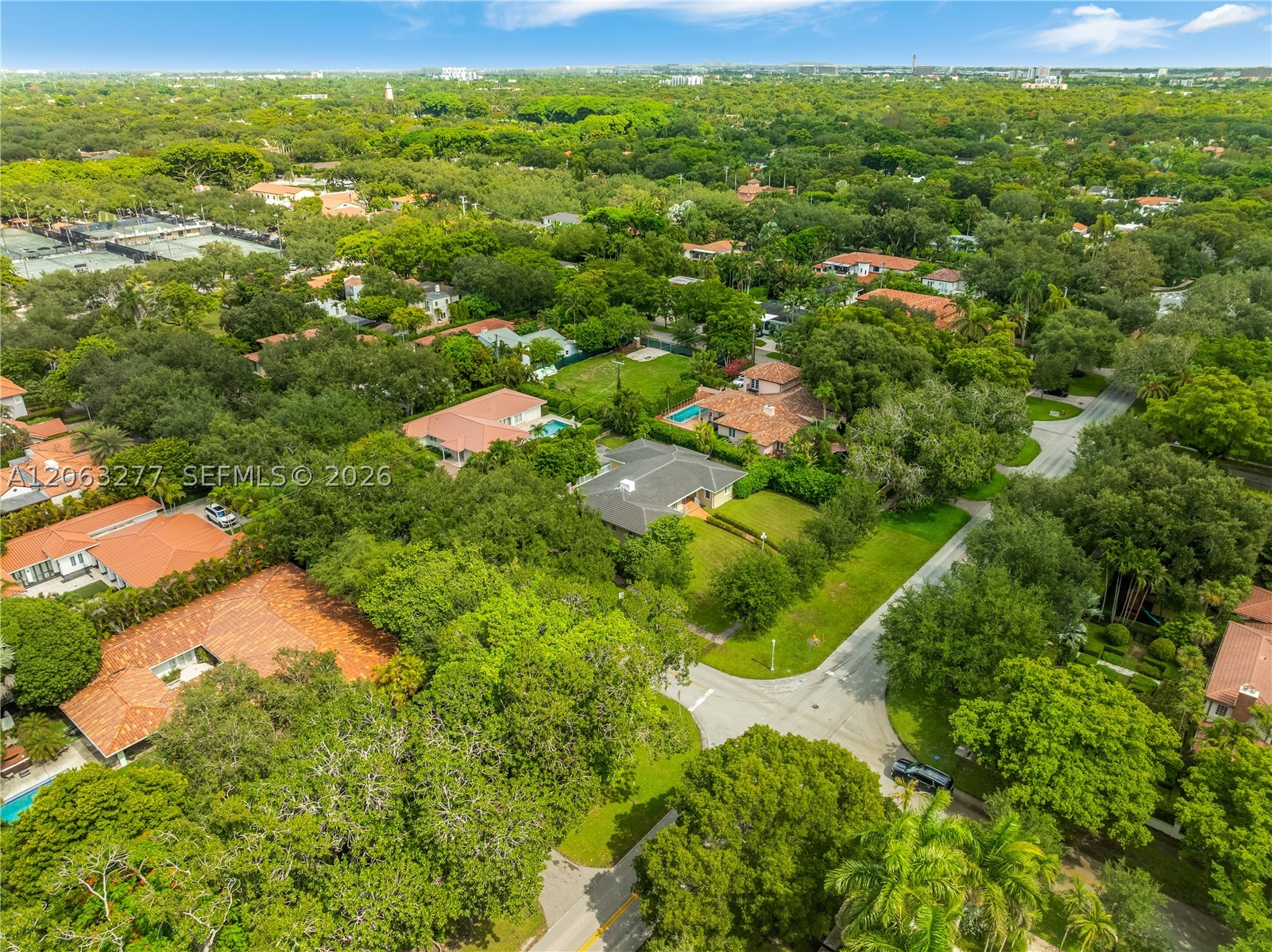 2514 E Granada Blvd #n/a, Coral Gables FL 33134