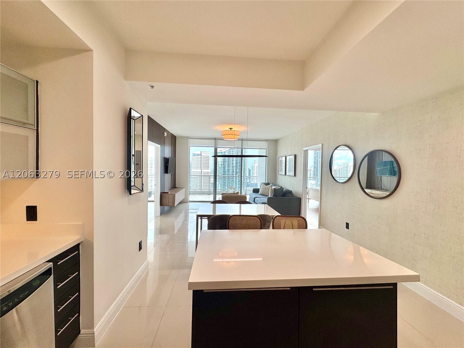 90 SW 3rd St #3902, Miami FL 33130