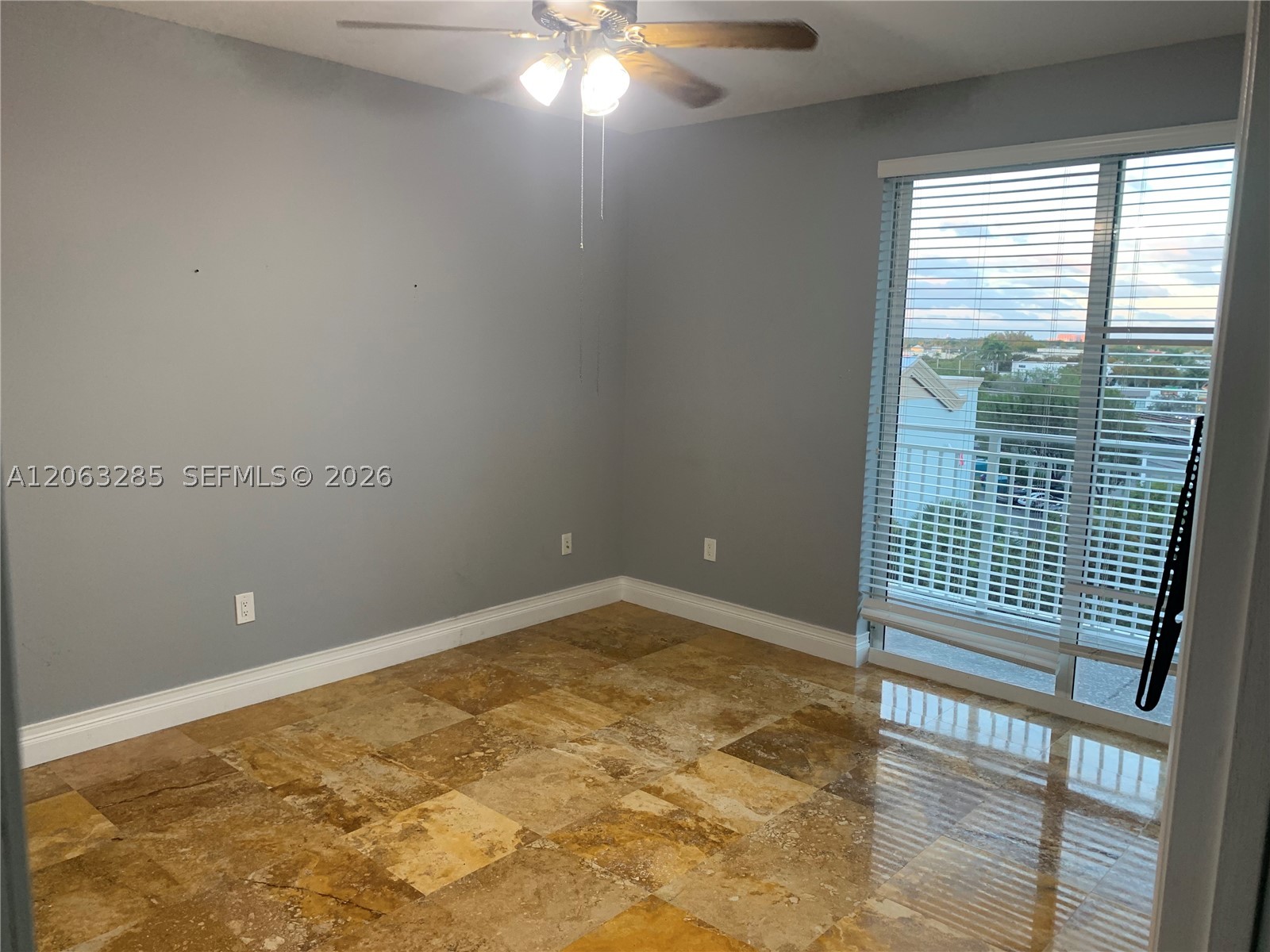 7280 SW 90th St #504, Miami FL 33156