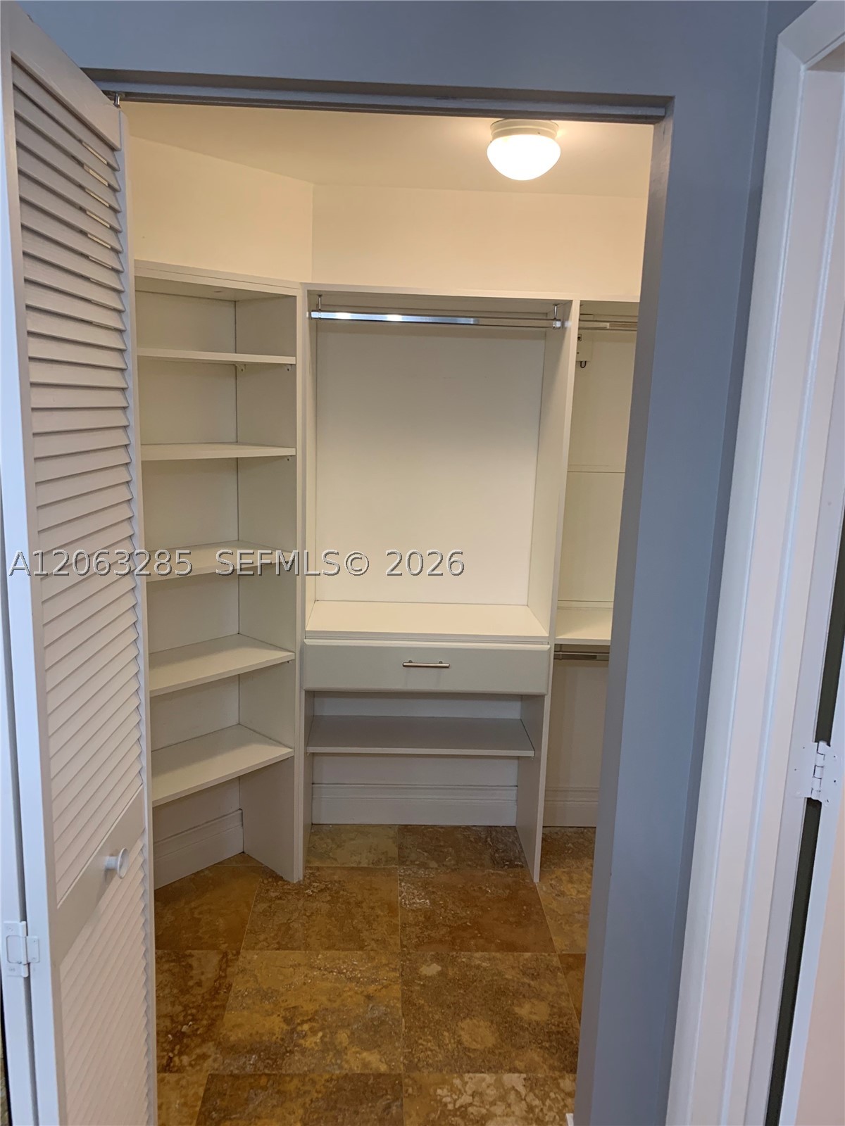 7280 SW 90th St #504, Miami FL 33156
