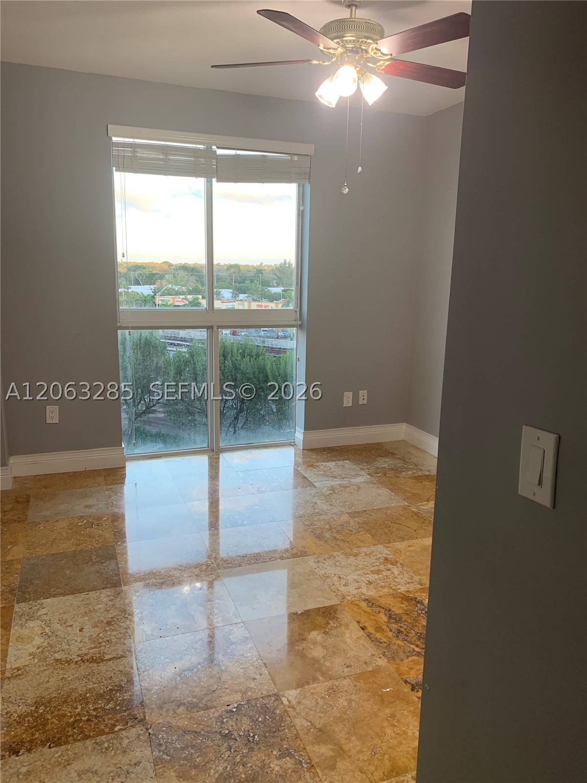 7280 SW 90th St #504, Miami FL 33156