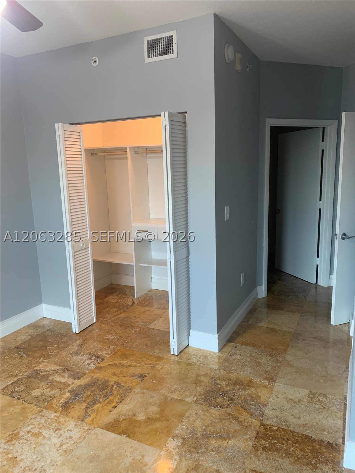 7280 SW 90th St #504, Miami FL 33156