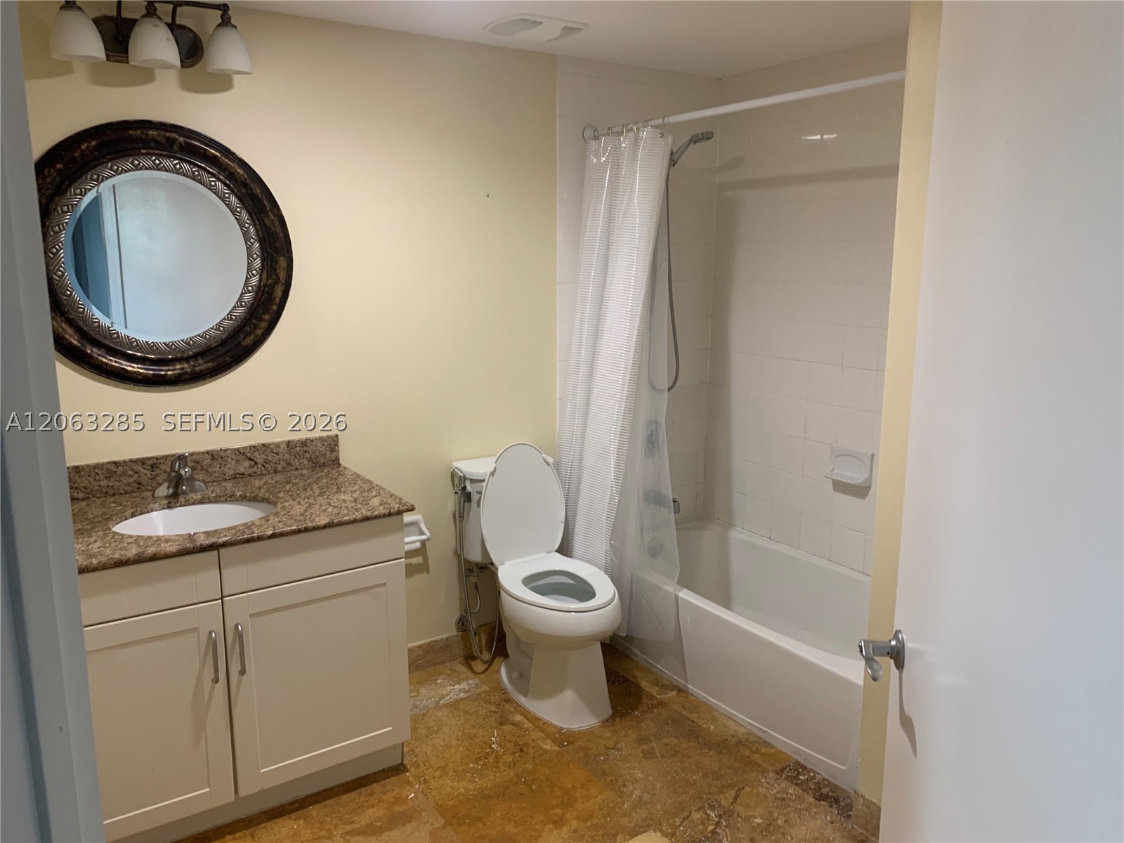 7280 SW 90th St #504, Miami FL 33156