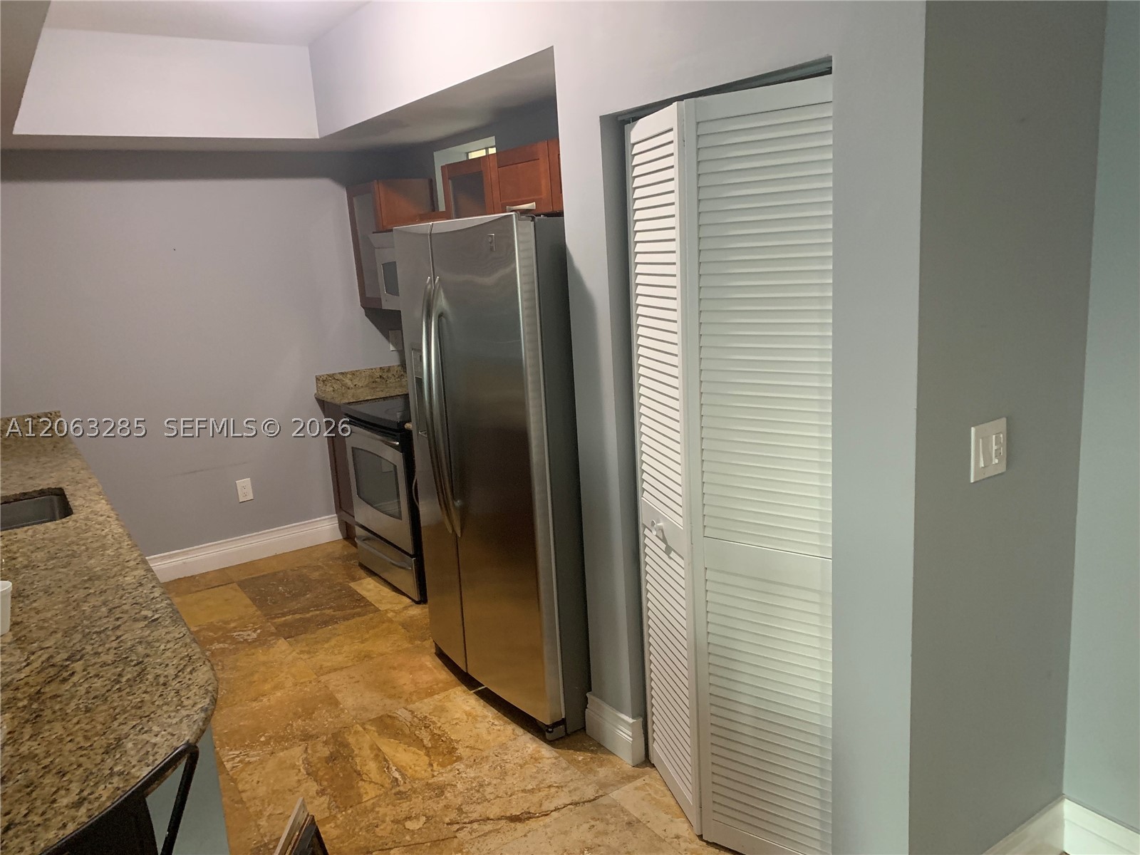 7280 SW 90th St #504, Miami FL 33156