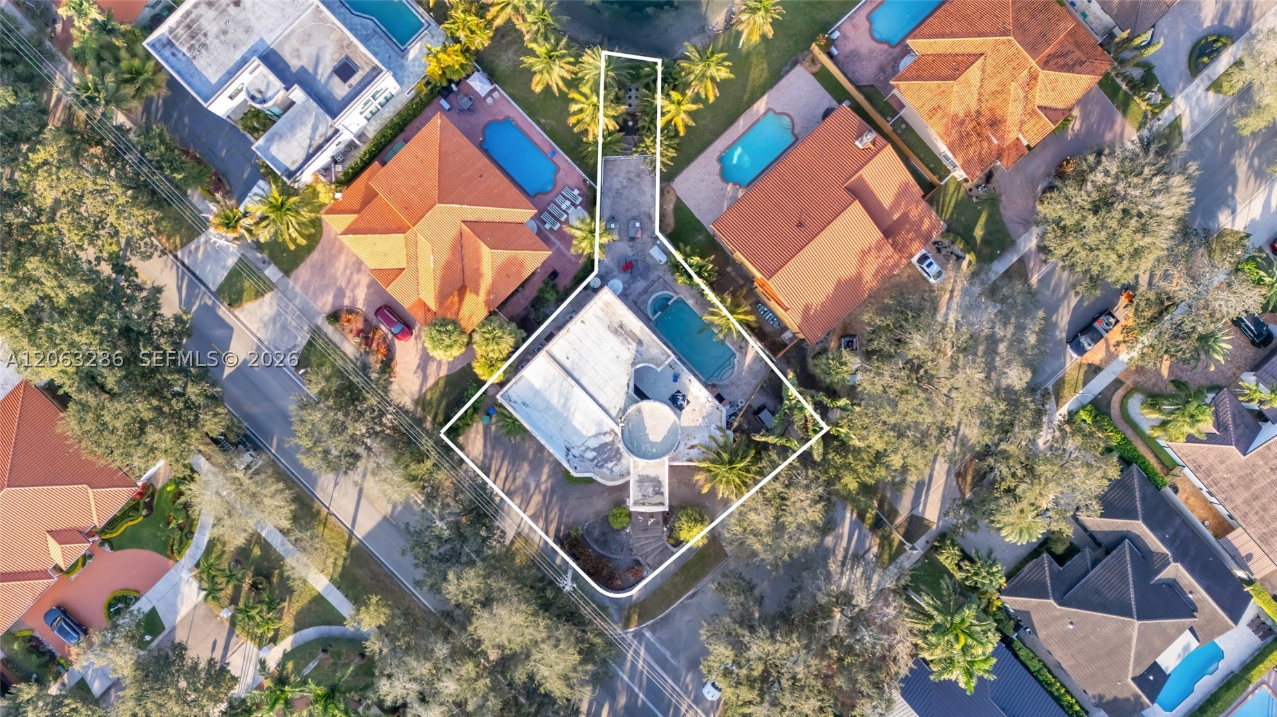 8135 NW 164th Ter #8135, Miami Lakes FL 33016
