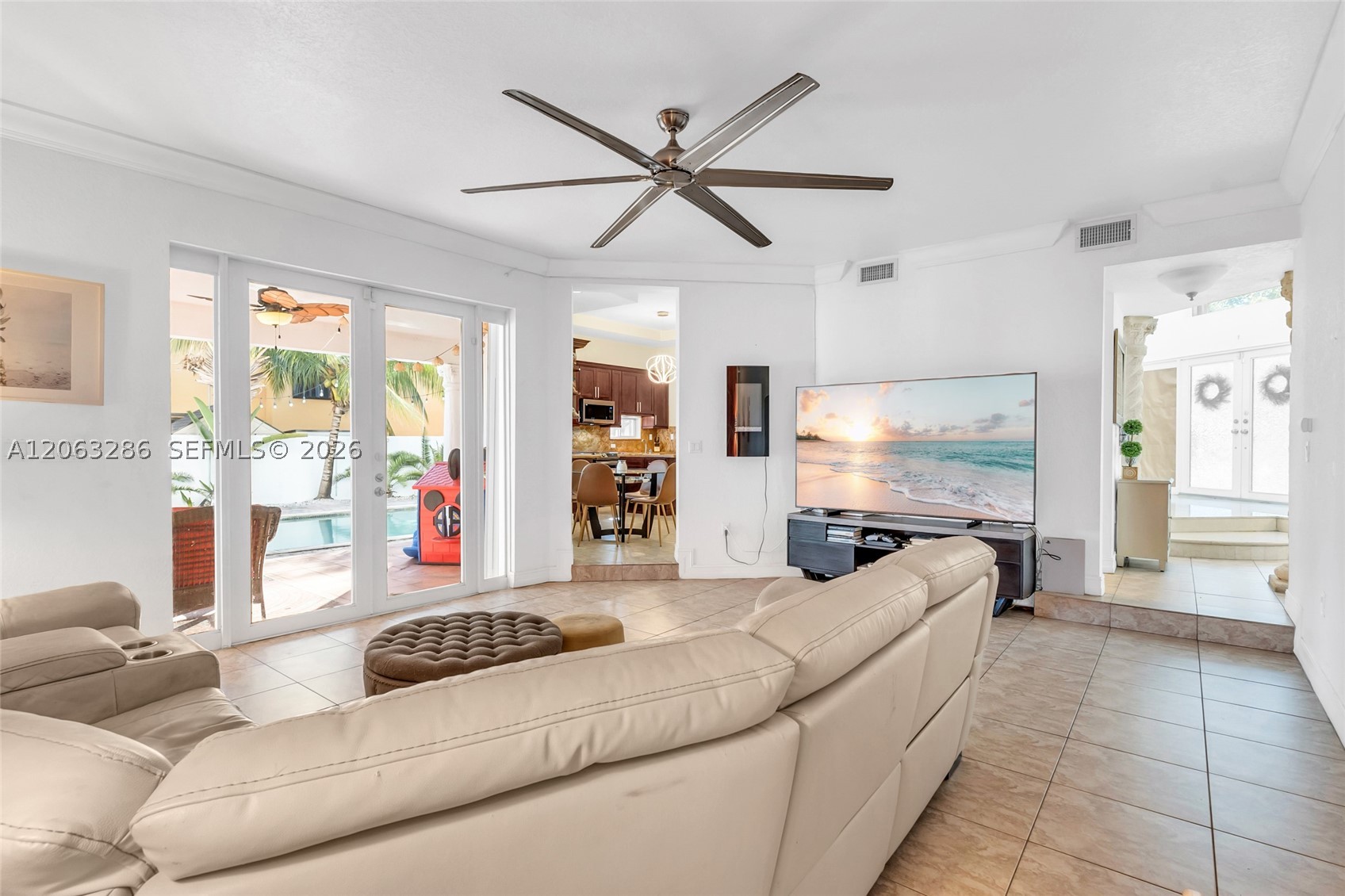 8135 NW 164th Ter #8135, Miami Lakes FL 33016