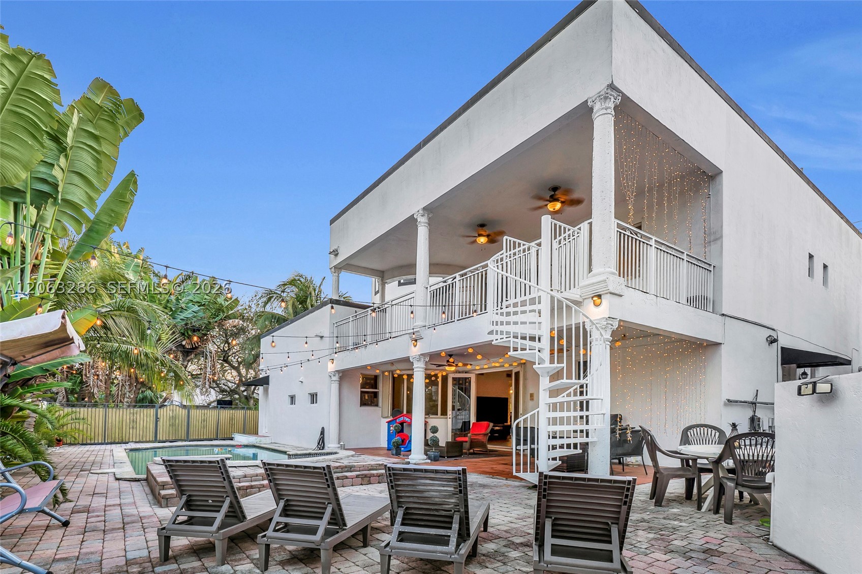 8135 NW 164th Ter #8135, Miami Lakes FL 33016