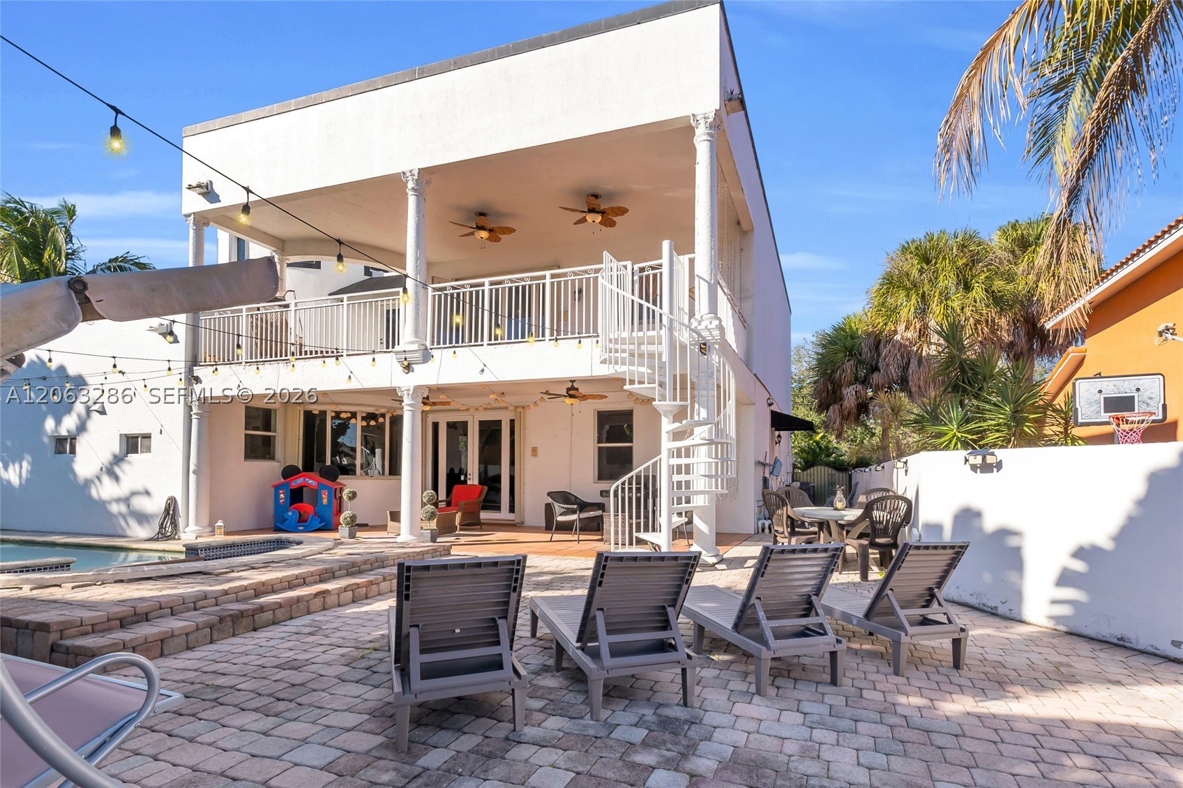 8135 NW 164th Ter #8135, Miami Lakes FL 33016