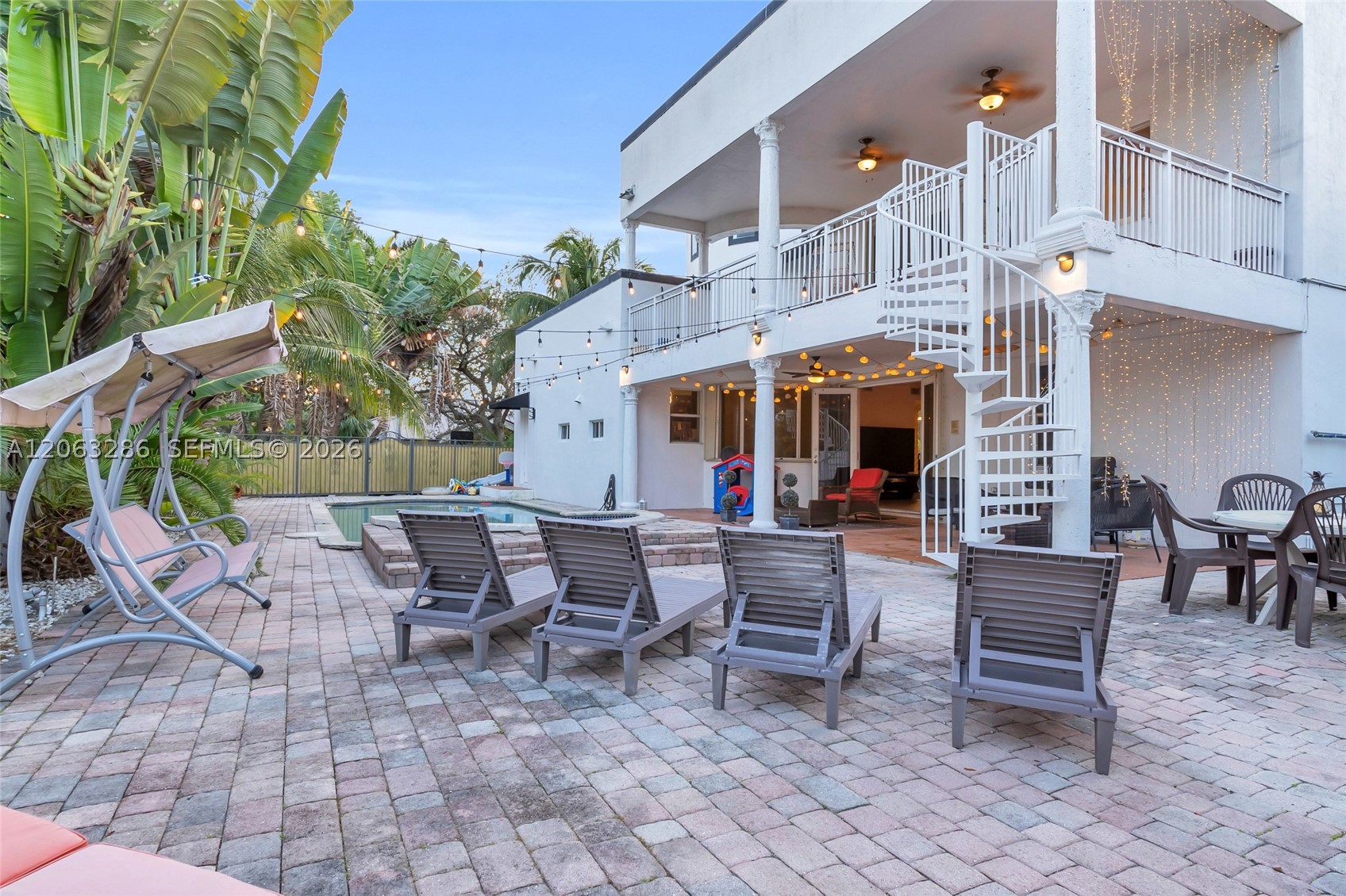 8135 NW 164th Ter #8135, Miami Lakes FL 33016