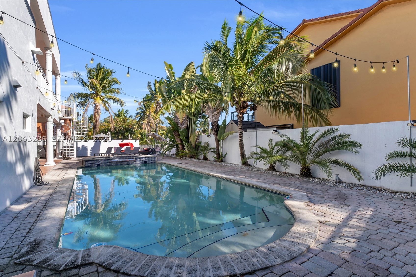 8135 NW 164th Ter #8135, Miami Lakes FL 33016