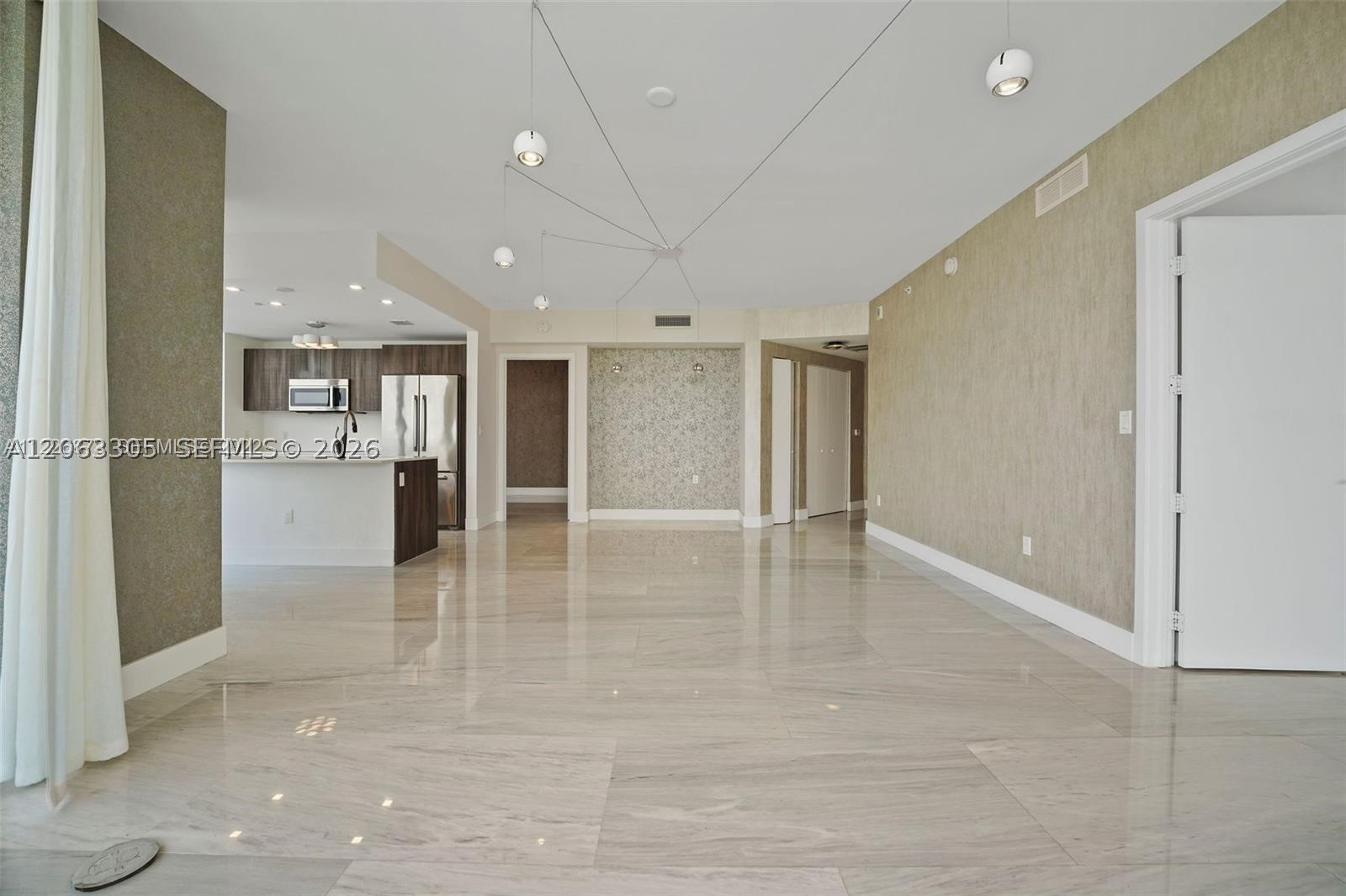 488 NE 18th St #3701, Miami FL 33132