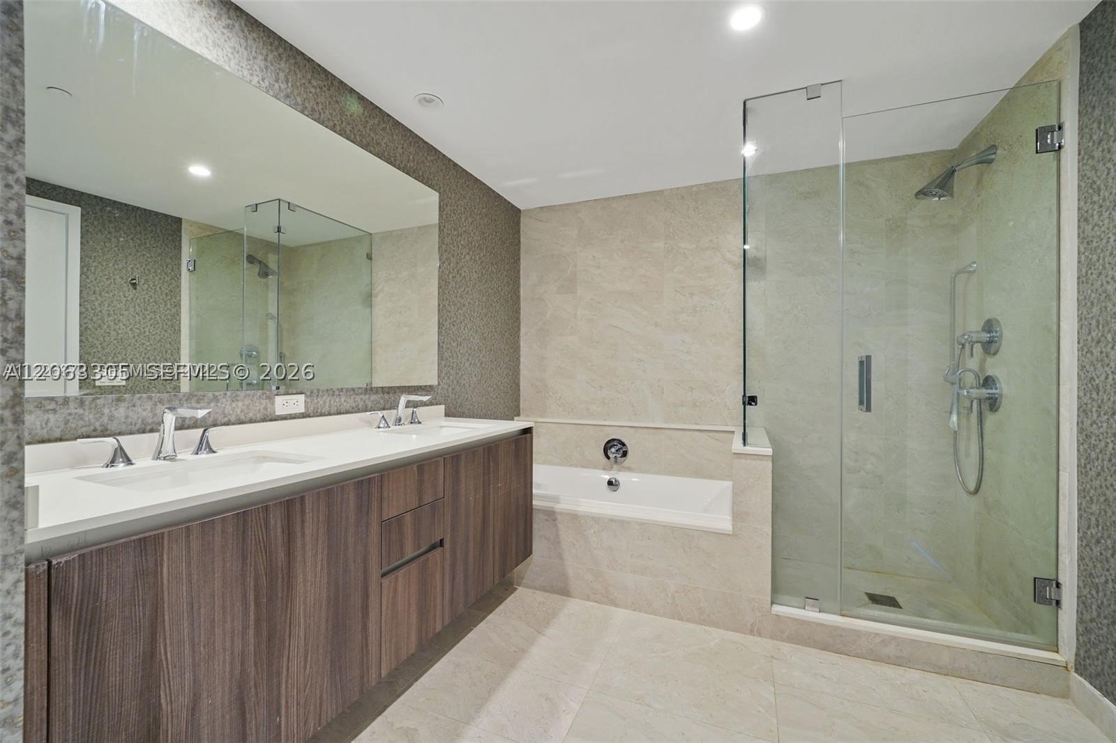488 NE 18th St #3701, Miami FL 33132