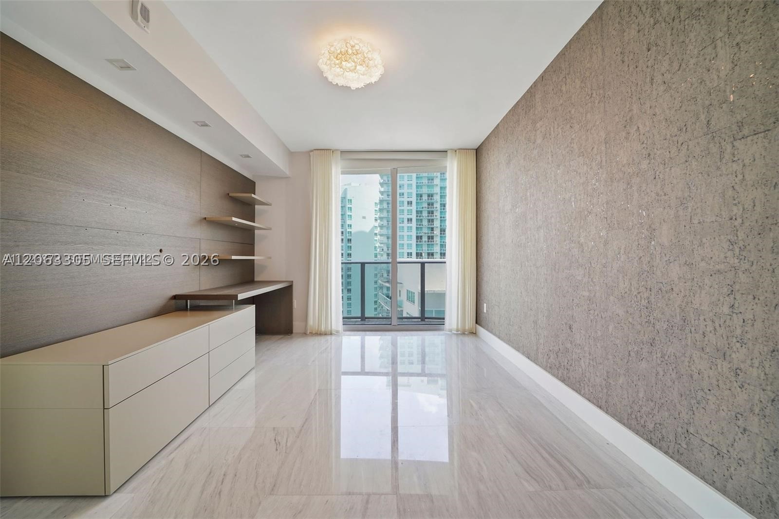 488 NE 18th St #3701, Miami FL 33132