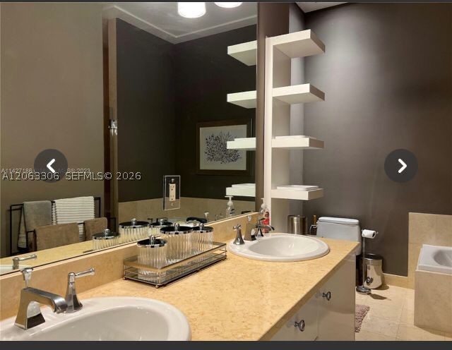 20000 E Country Club Dr #114, Aventura FL 33180