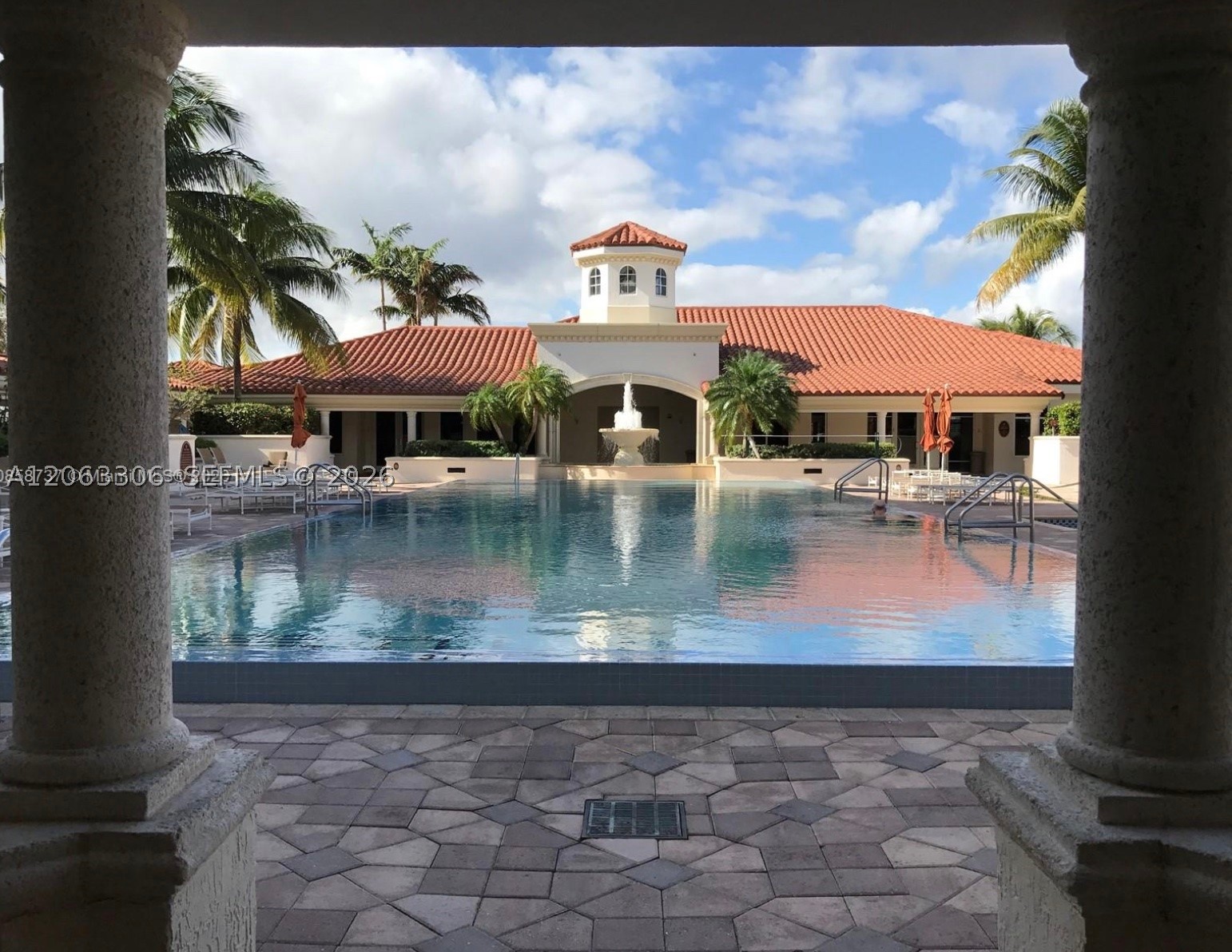 20000 E Country Club Dr #114, Aventura FL 33180