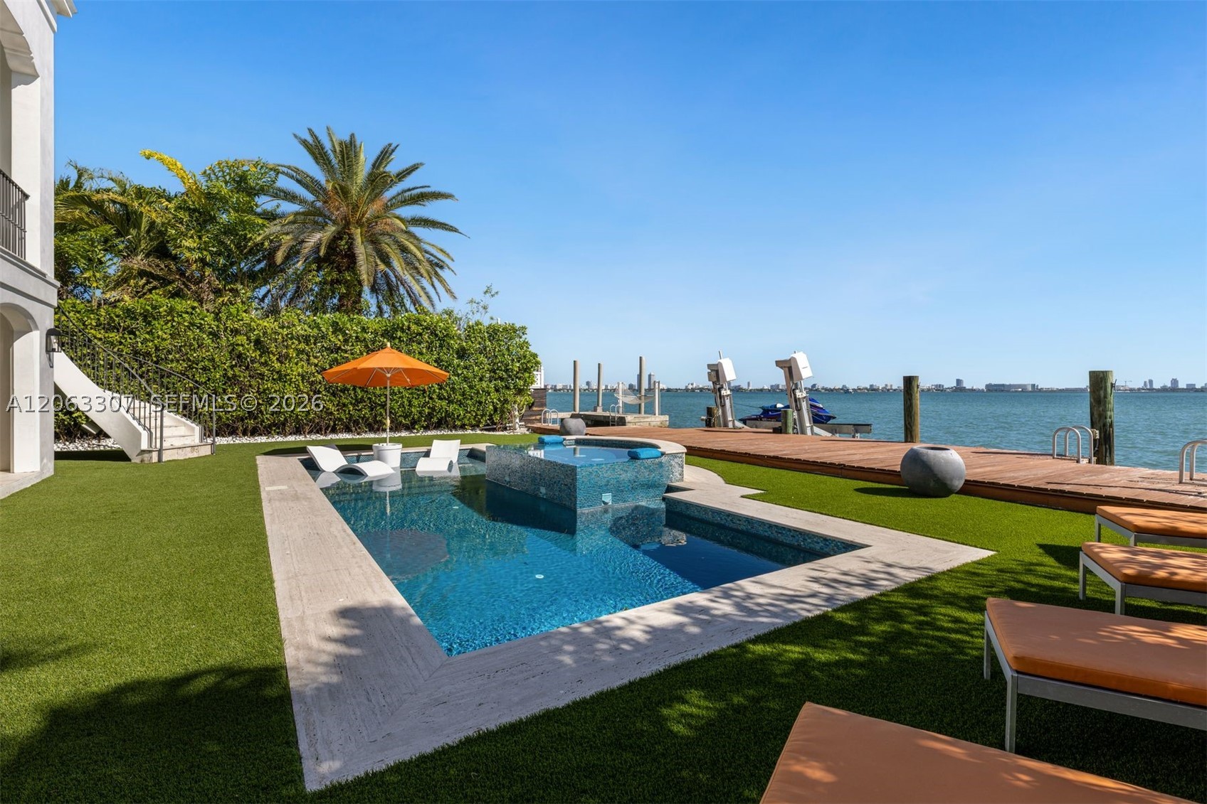 1460 S Treasure Dr, North Bay Village FL 33141