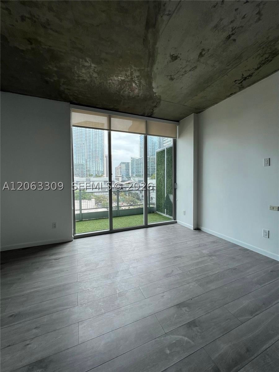 690 SW 1st Ct #1210, Miami FL 33130