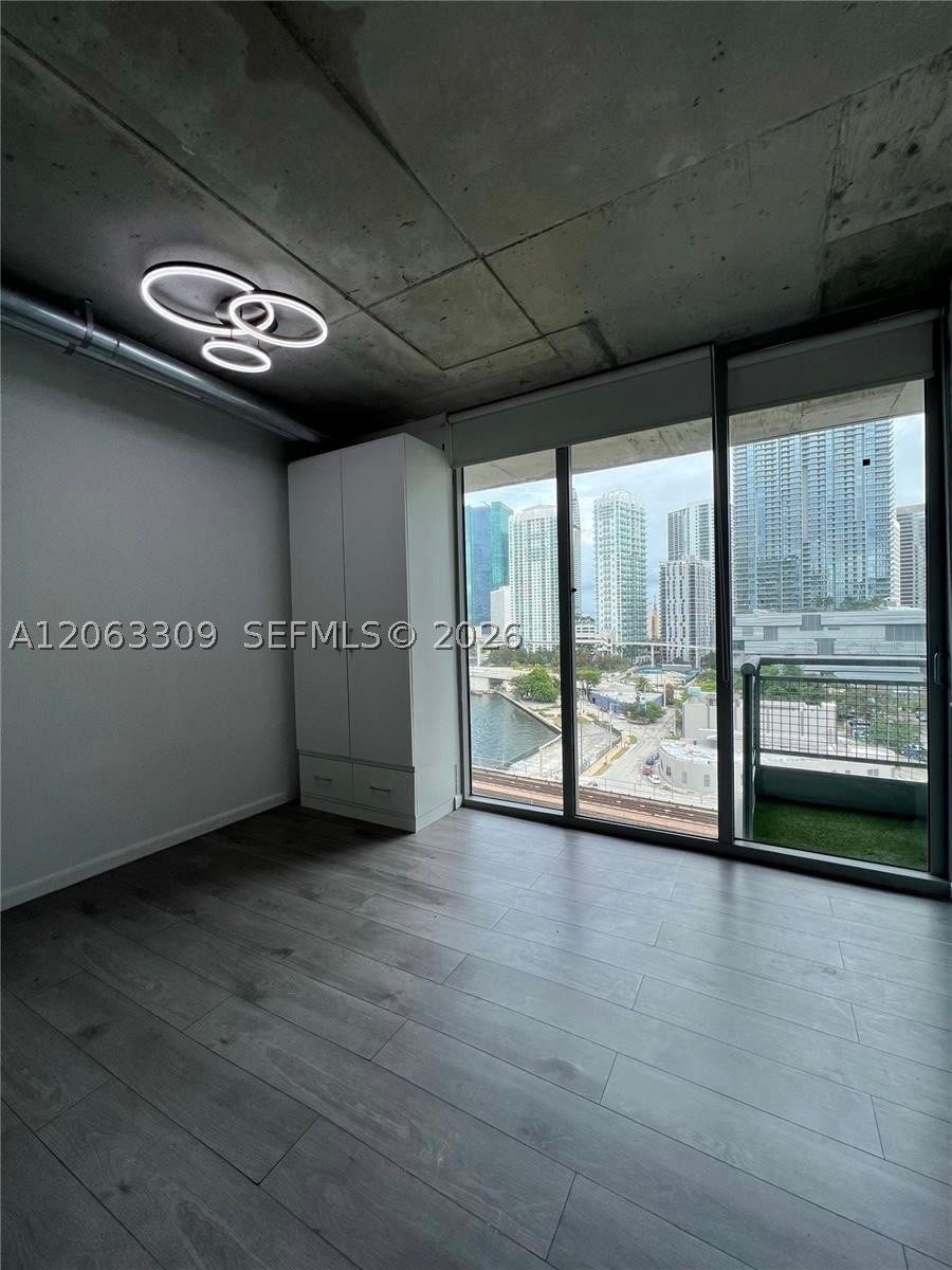 690 SW 1st Ct #1210, Miami FL 33130