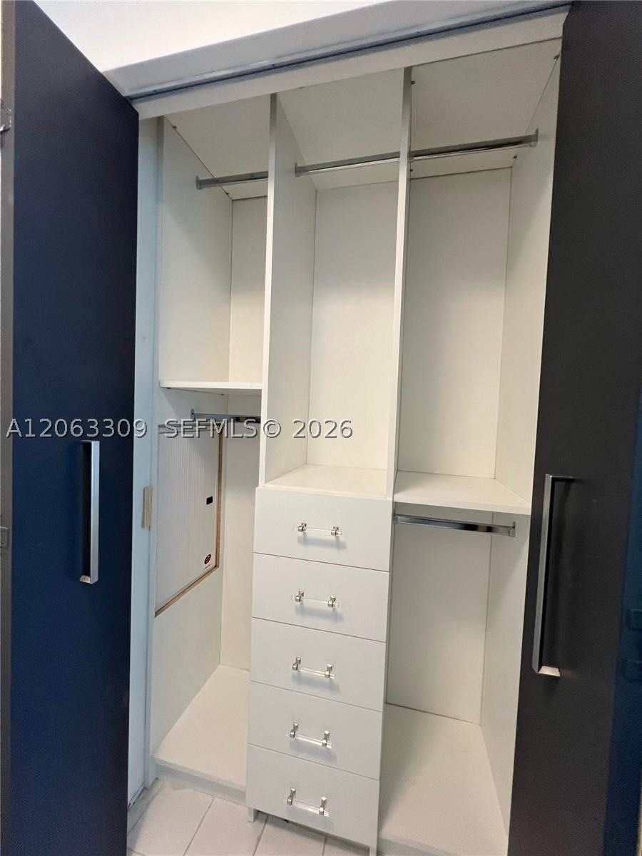 690 SW 1st Ct #1210, Miami FL 33130