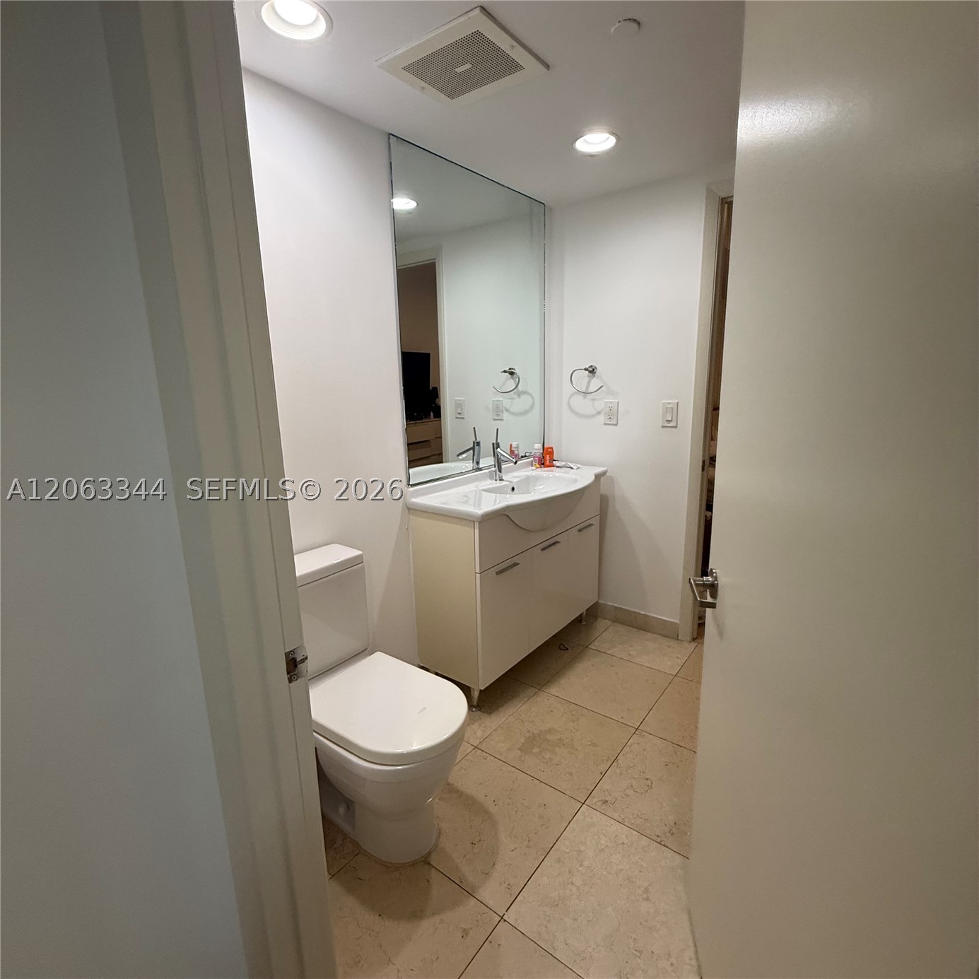 475 BRICKELL AVE #4909, Miami FL 33131