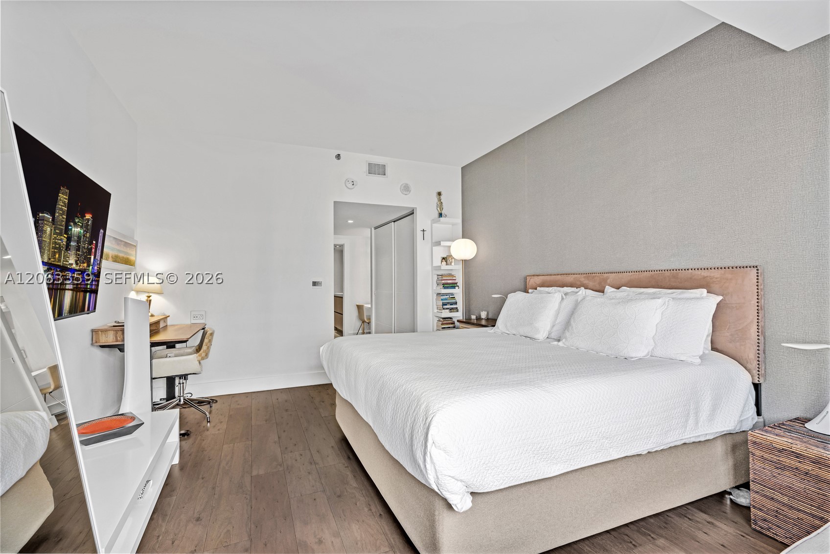 201 Crandon Blvd #530, Key Biscayne FL 33149