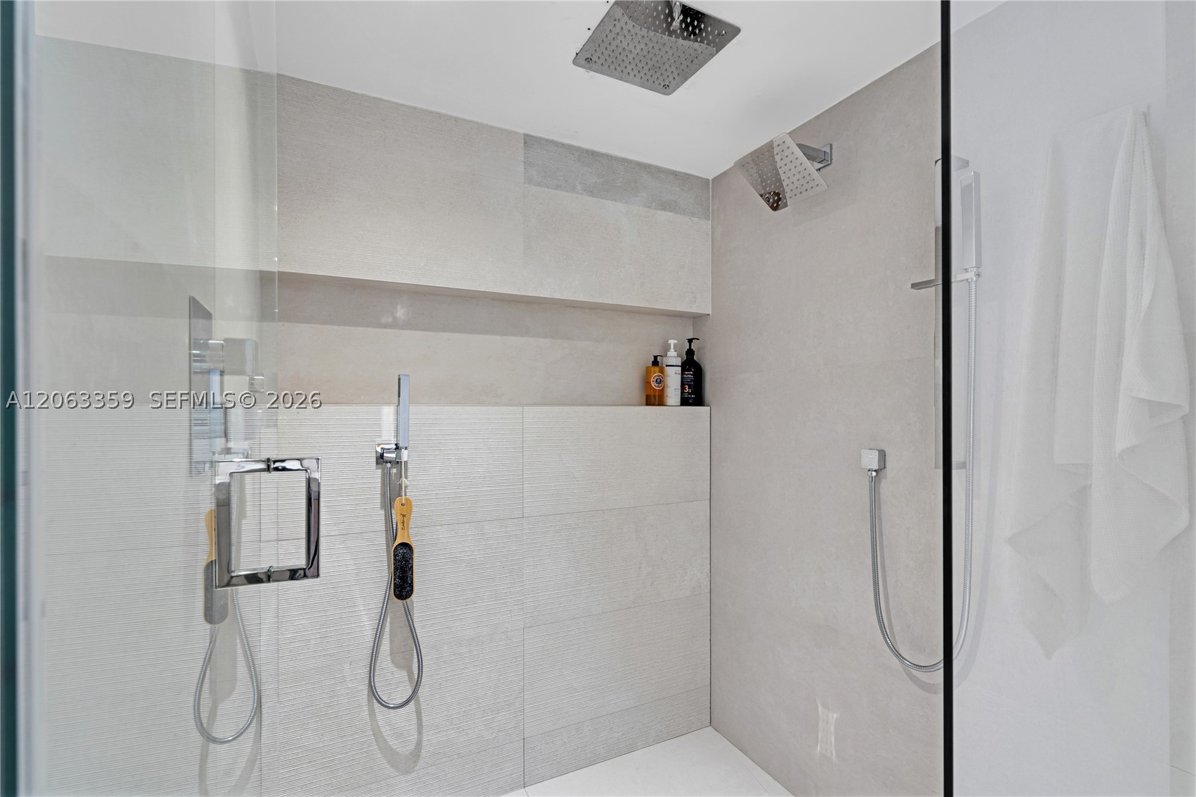 201 Crandon Blvd #530, Key Biscayne FL 33149