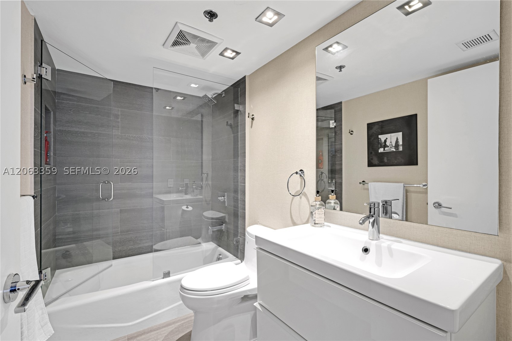 201 Crandon Blvd #530, Key Biscayne FL 33149