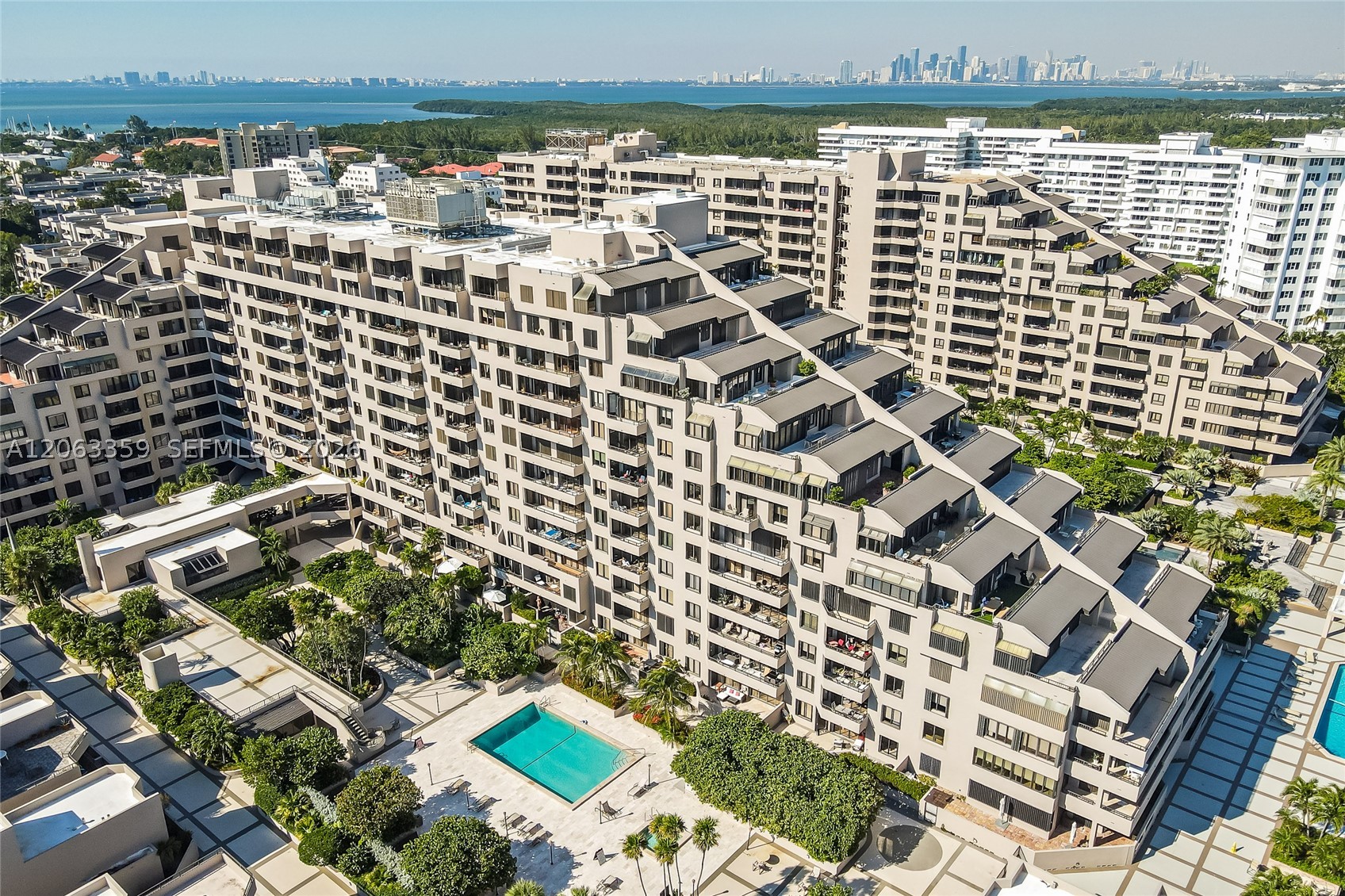 201 Crandon Blvd #530, Key Biscayne FL 33149