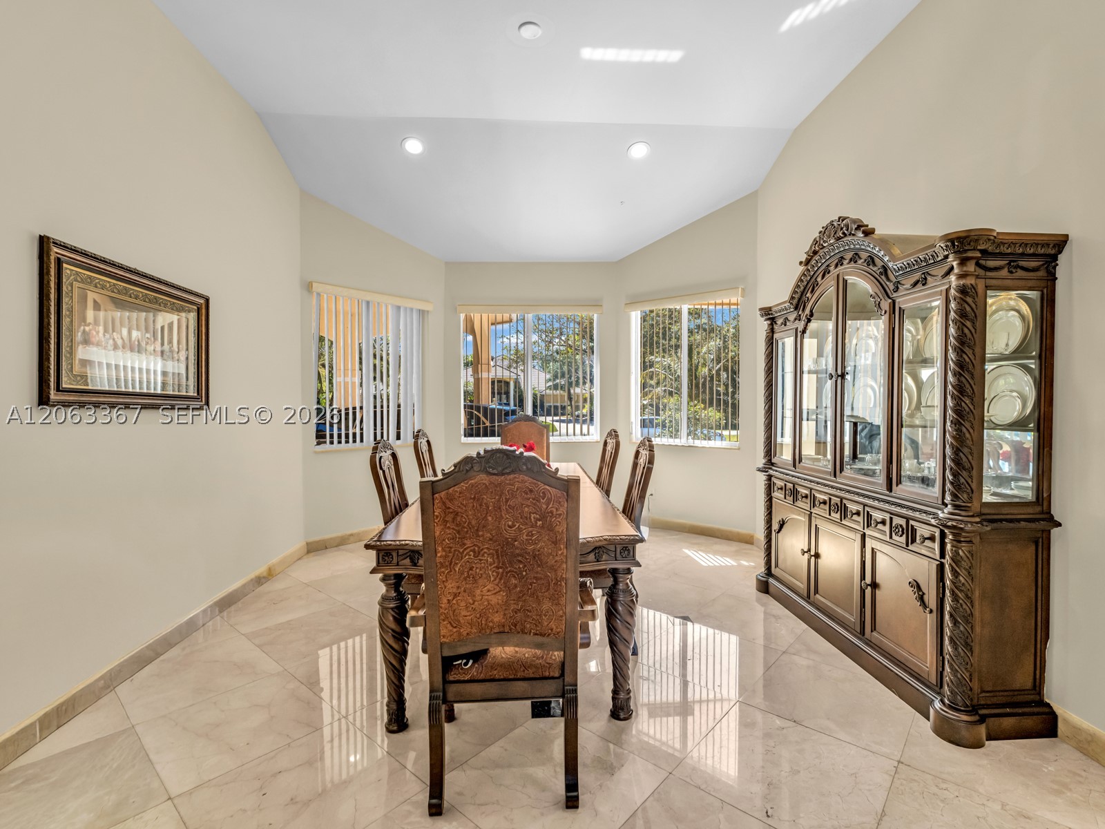 2710 Walkers way, Weston FL 33331