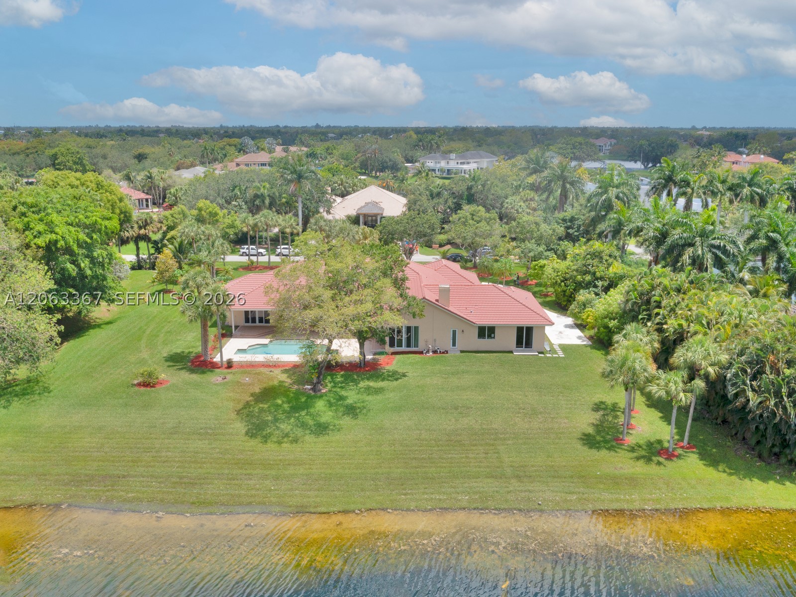 2710 Walkers way, Weston FL 33331