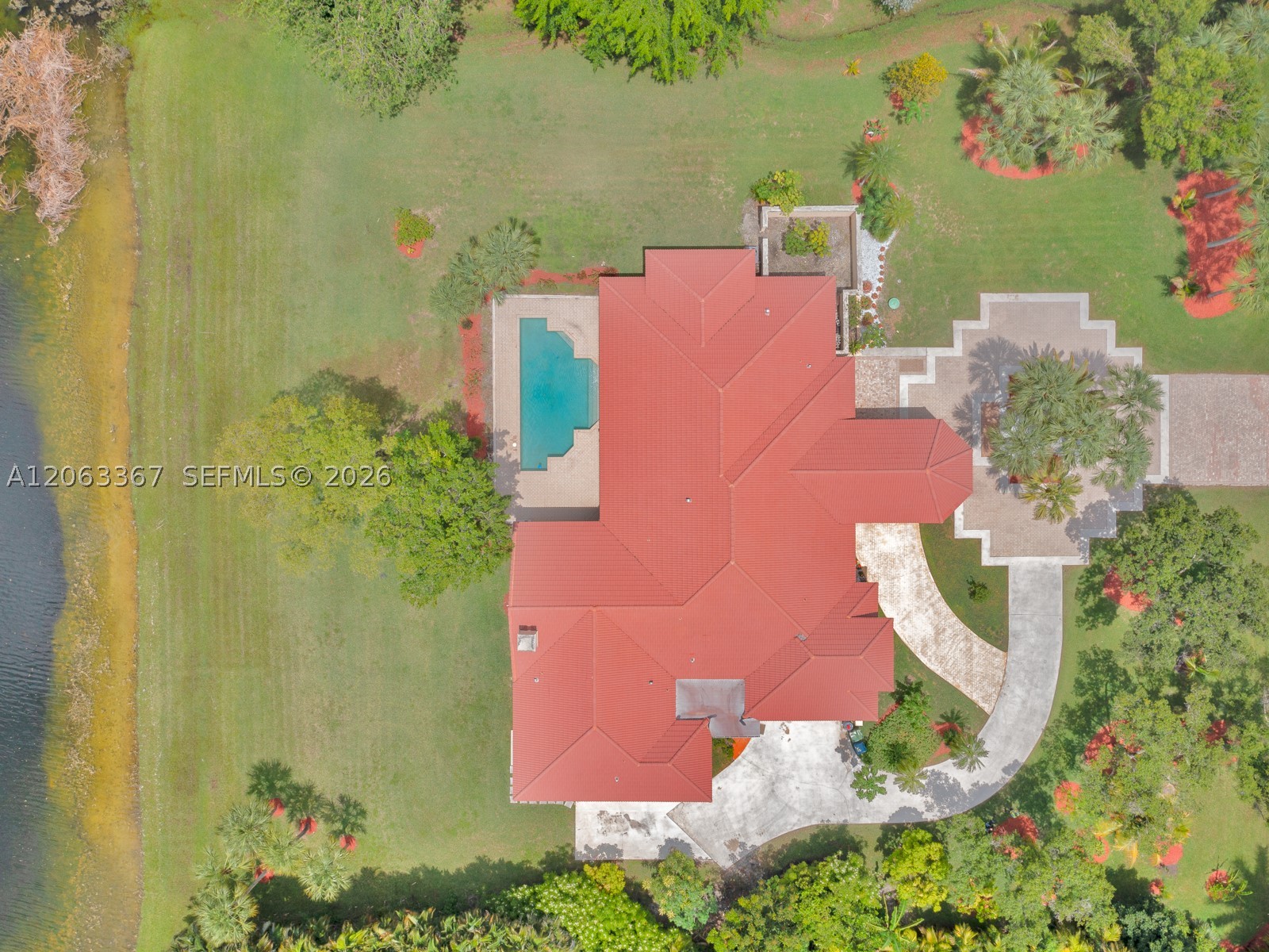 2710 Walkers way, Weston FL 33331