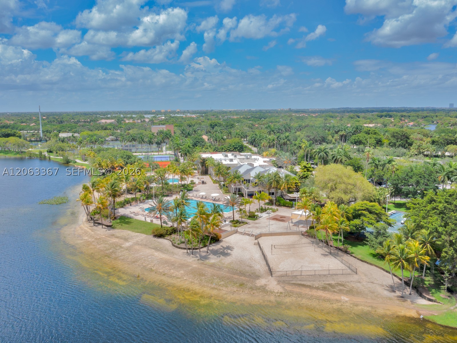 2710 Walkers way, Weston FL 33331
