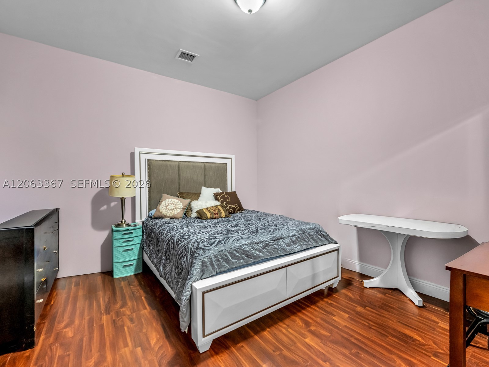 2710 Walkers way, Weston FL 33331