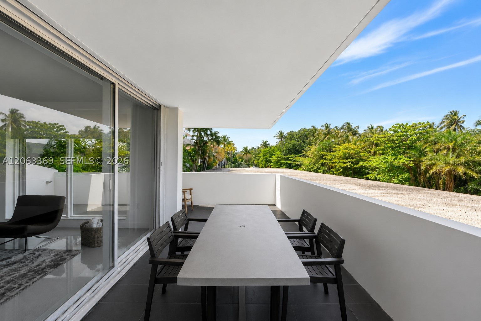 155 Ocean Lane Dr #208, Key Biscayne FL 33149