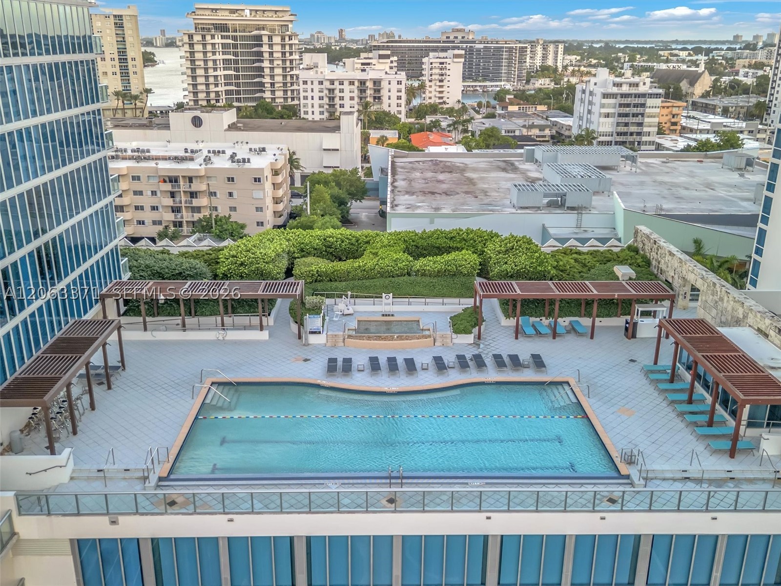 Miami Beach FL 33141 - A12063371