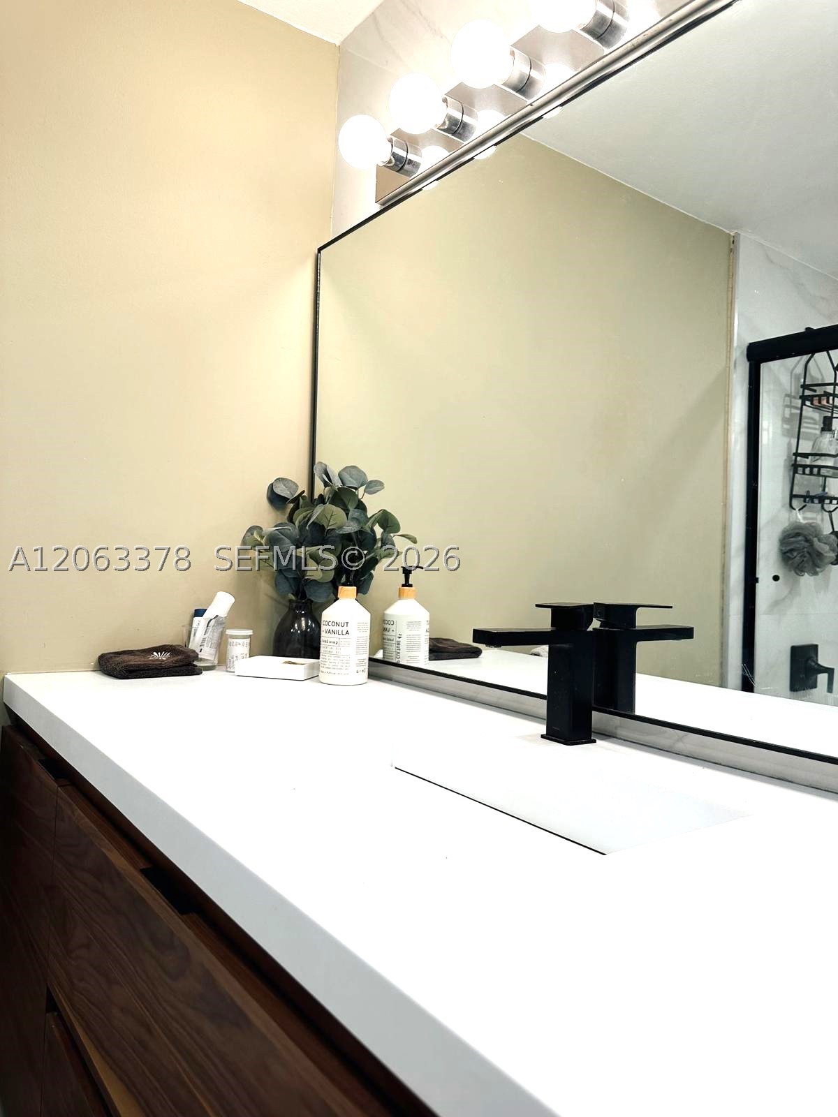 1000 West Ave #PH27, Miami Beach FL 33139